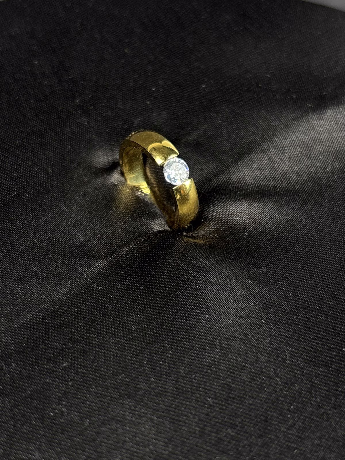 Solitaire Curve Band