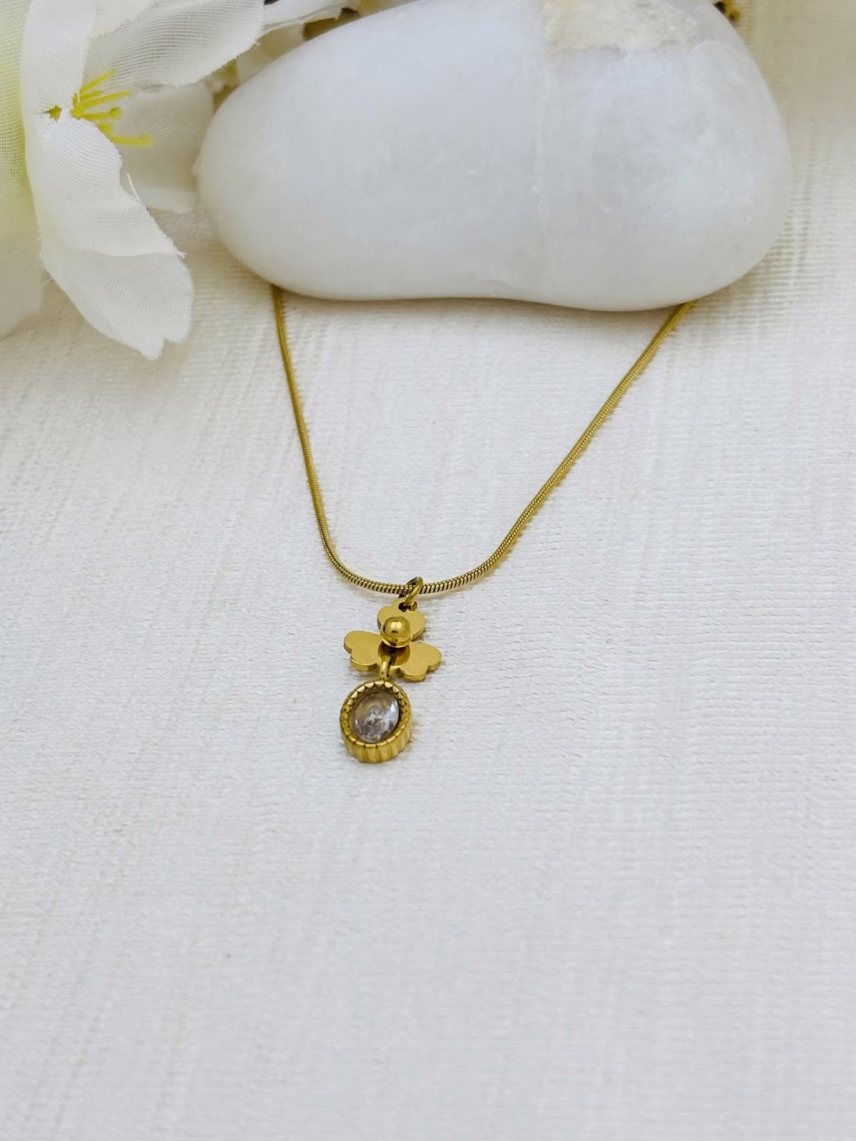 Floral Oval Pendant