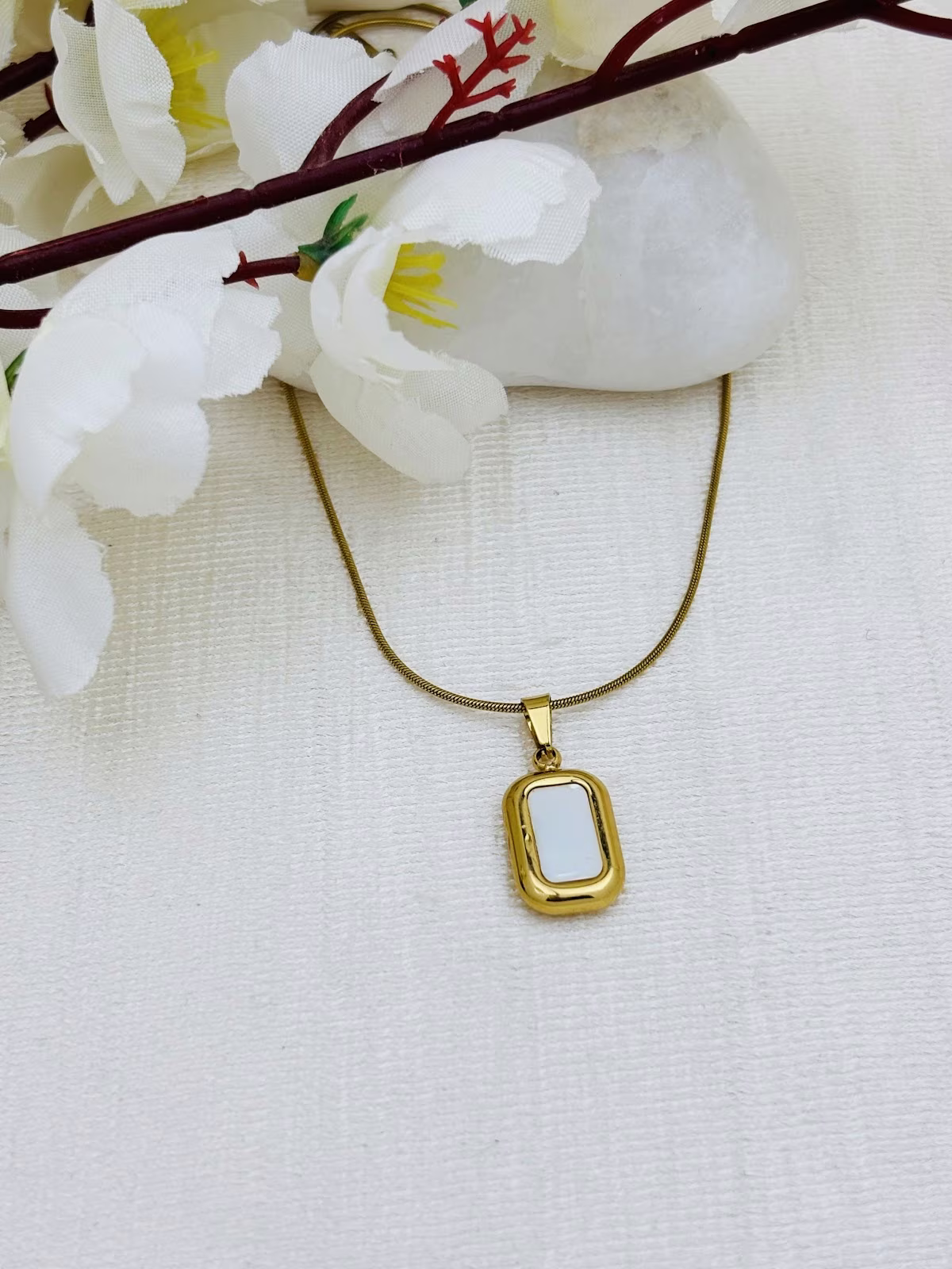 Ivory Rectangle Frame