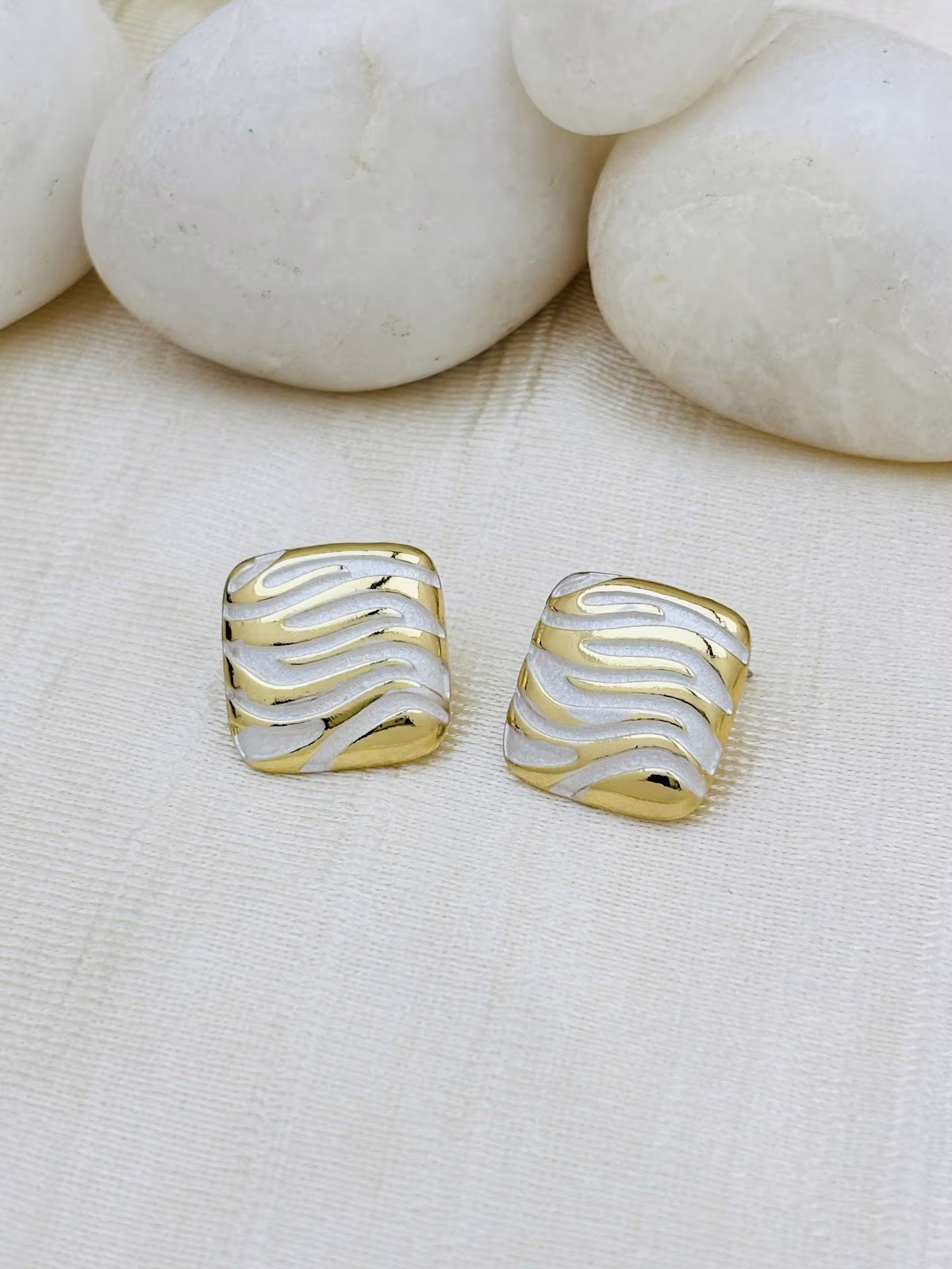Ripple Enamel Studs