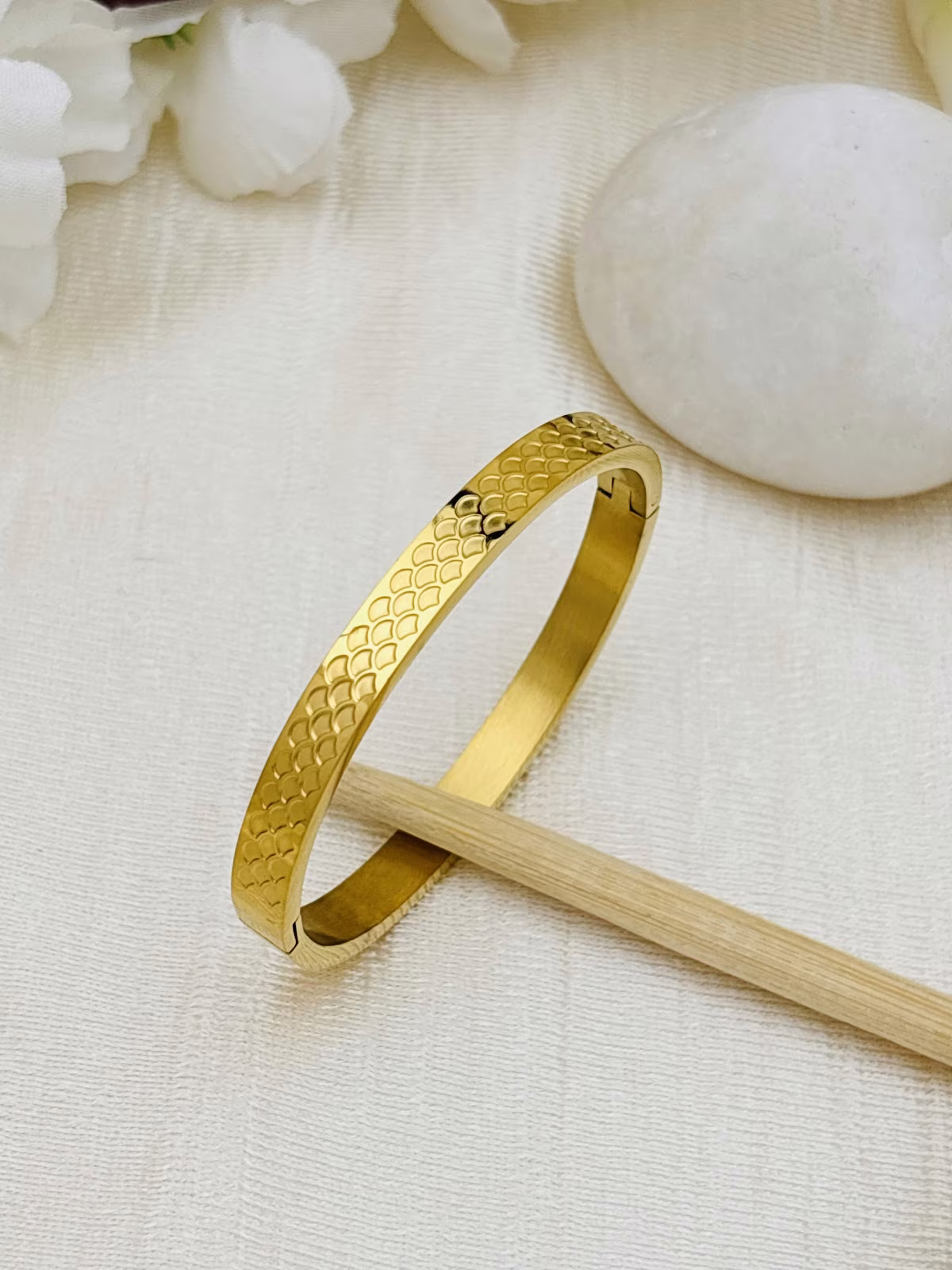 Honeycomb Texture Kada