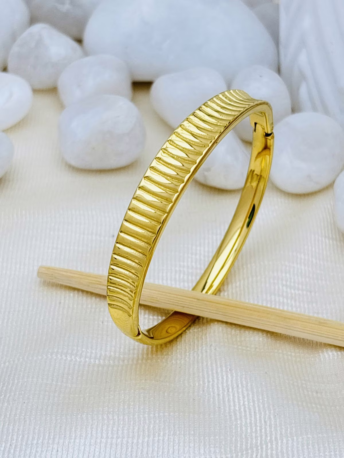 Ribbed Arc Kada
