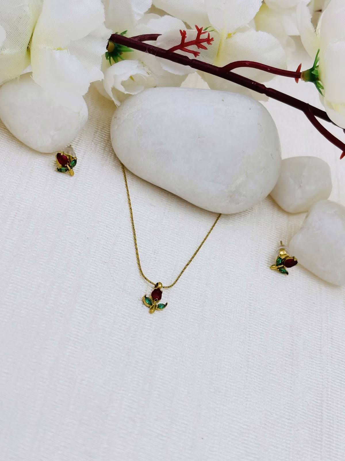 Tulip Pendant Set