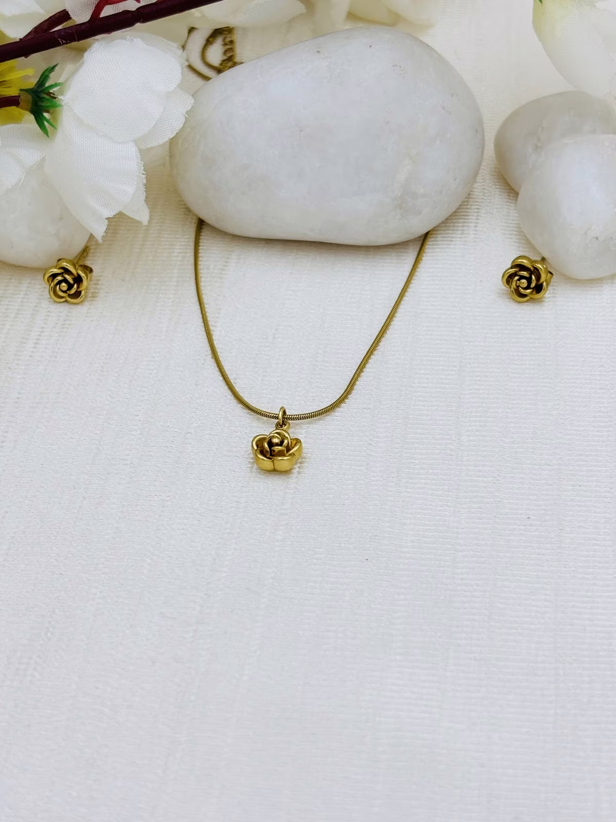 Rose Pendant Set