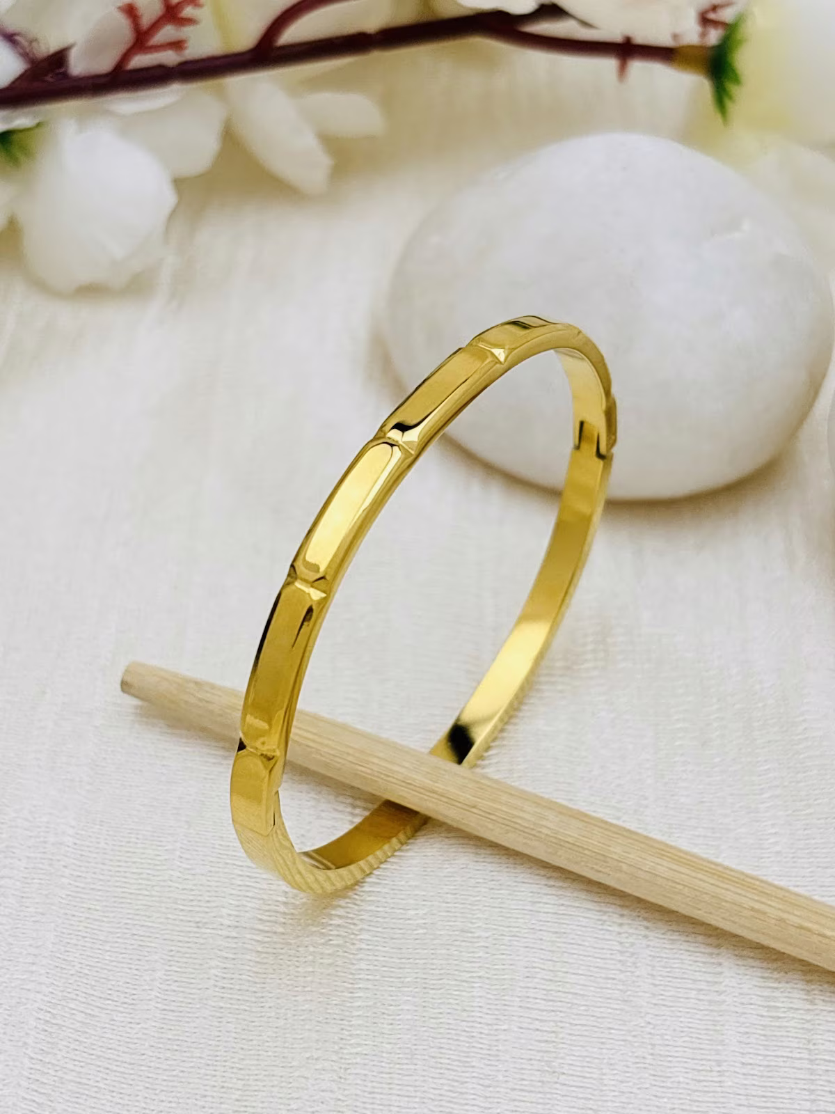 Sleek Segment Kada