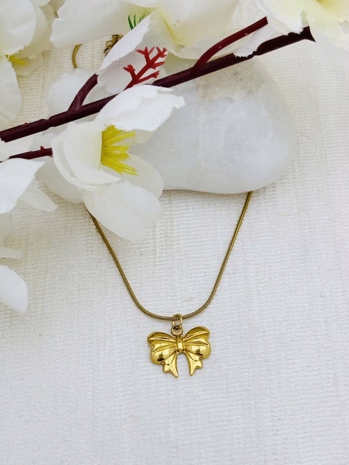 Sculpted Bow Pendant