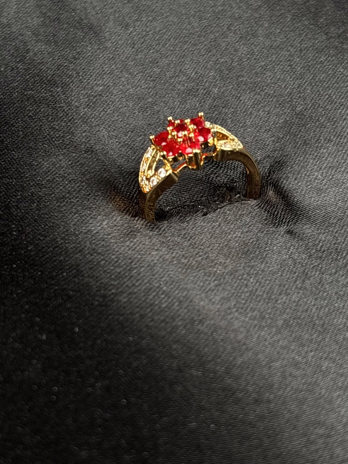 Ruby Cluster Ring