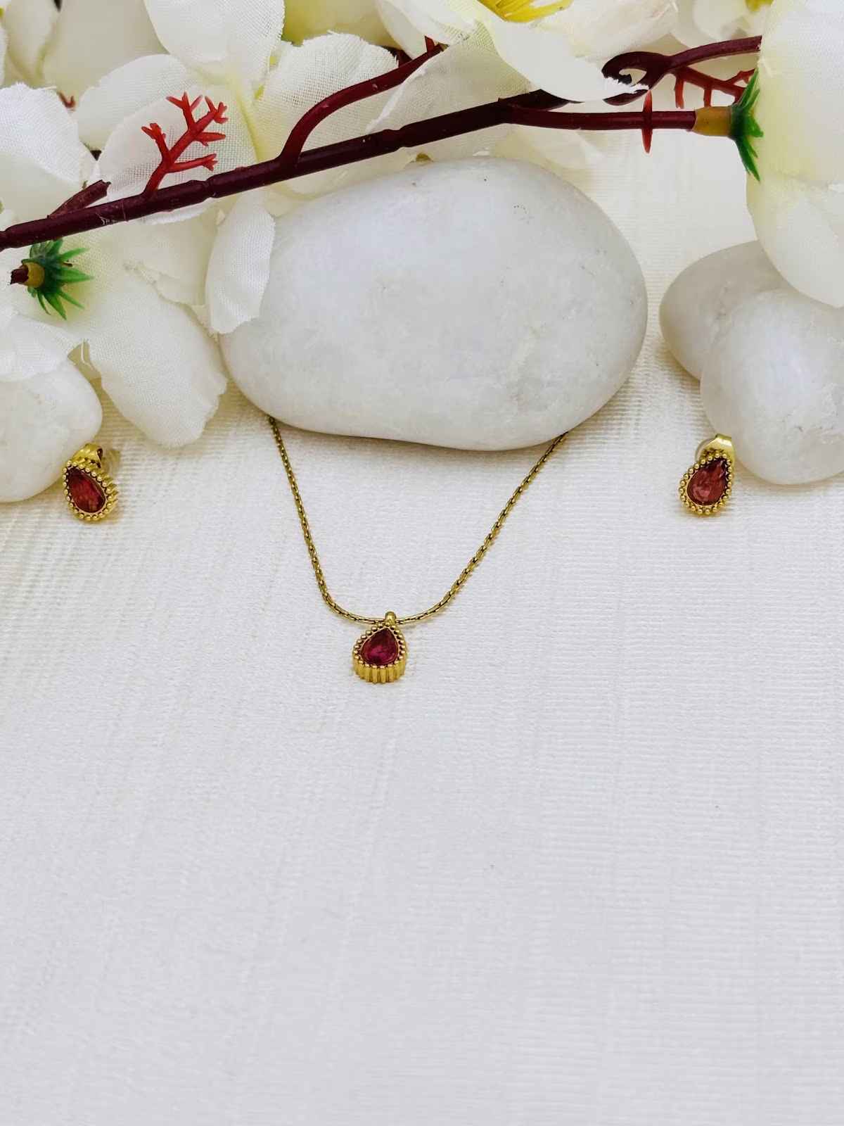 Teardrop Pendant Set