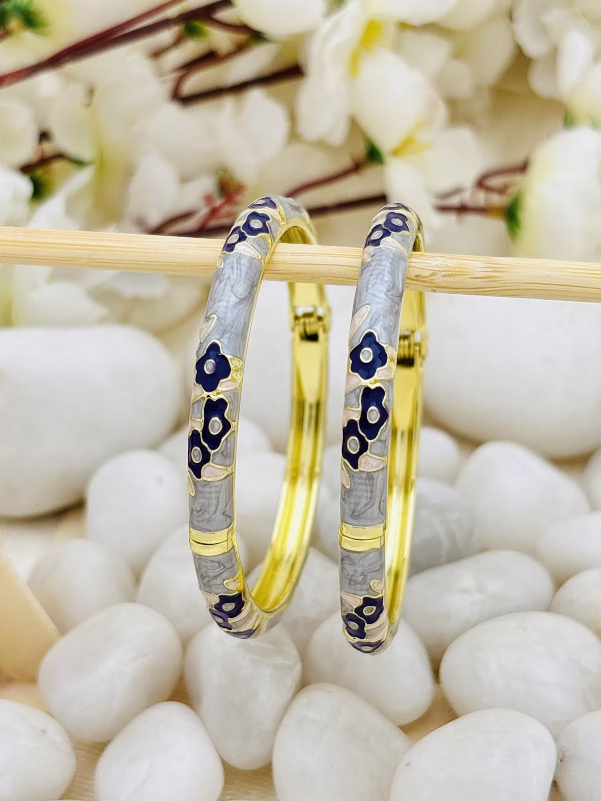 Marble Meenakari Kada – Silver Grey