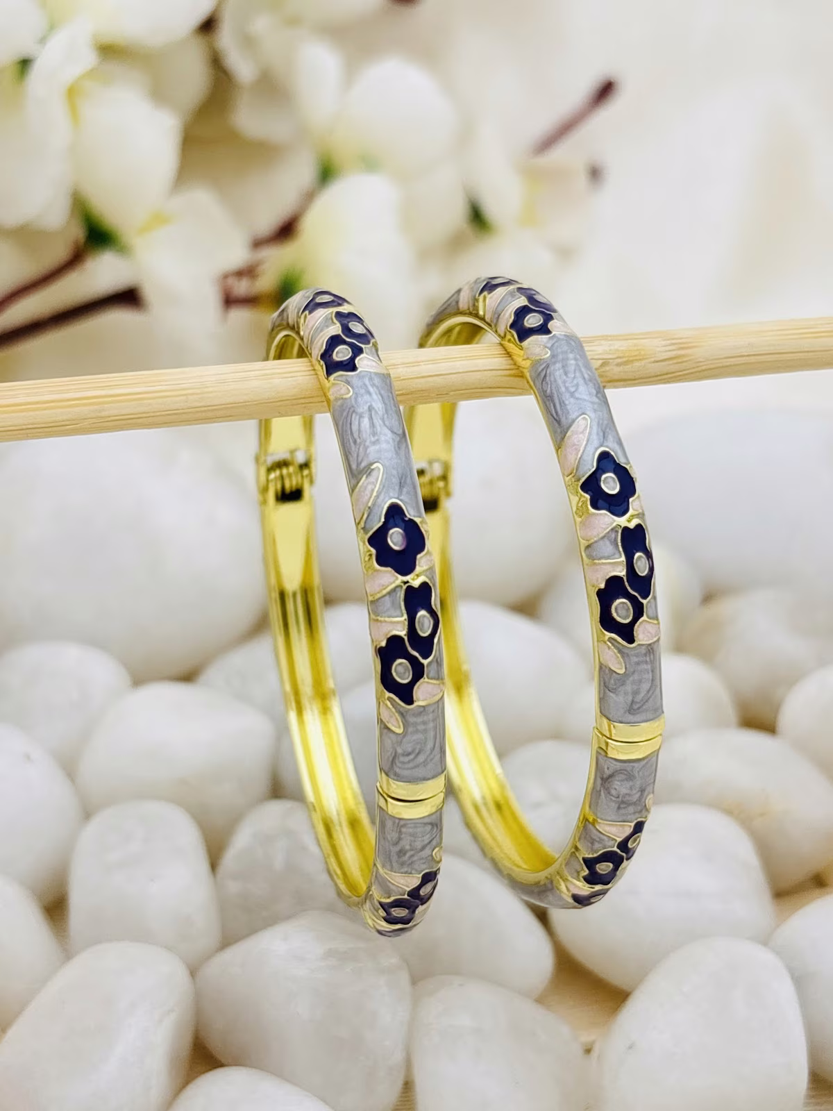 Marble Meenakari Kada – Silver Grey