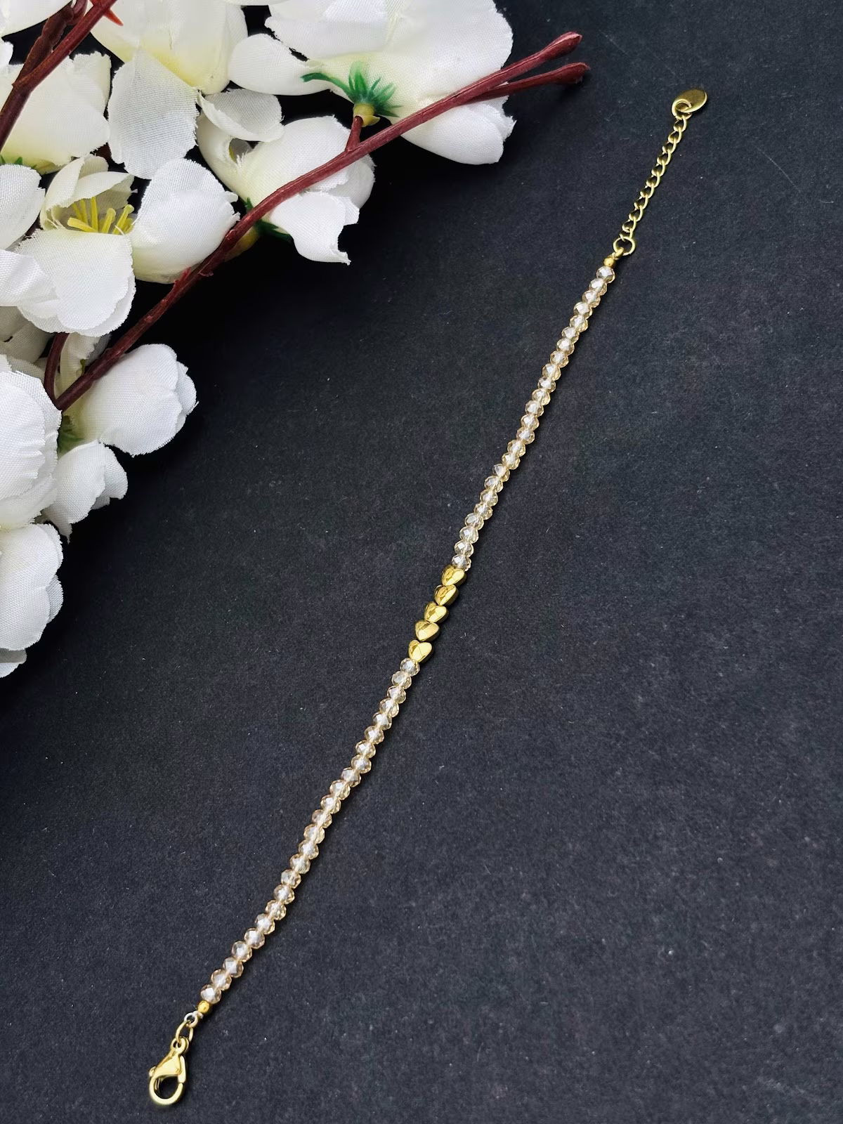 Golden Hearty Bracelet – Ligth Grey