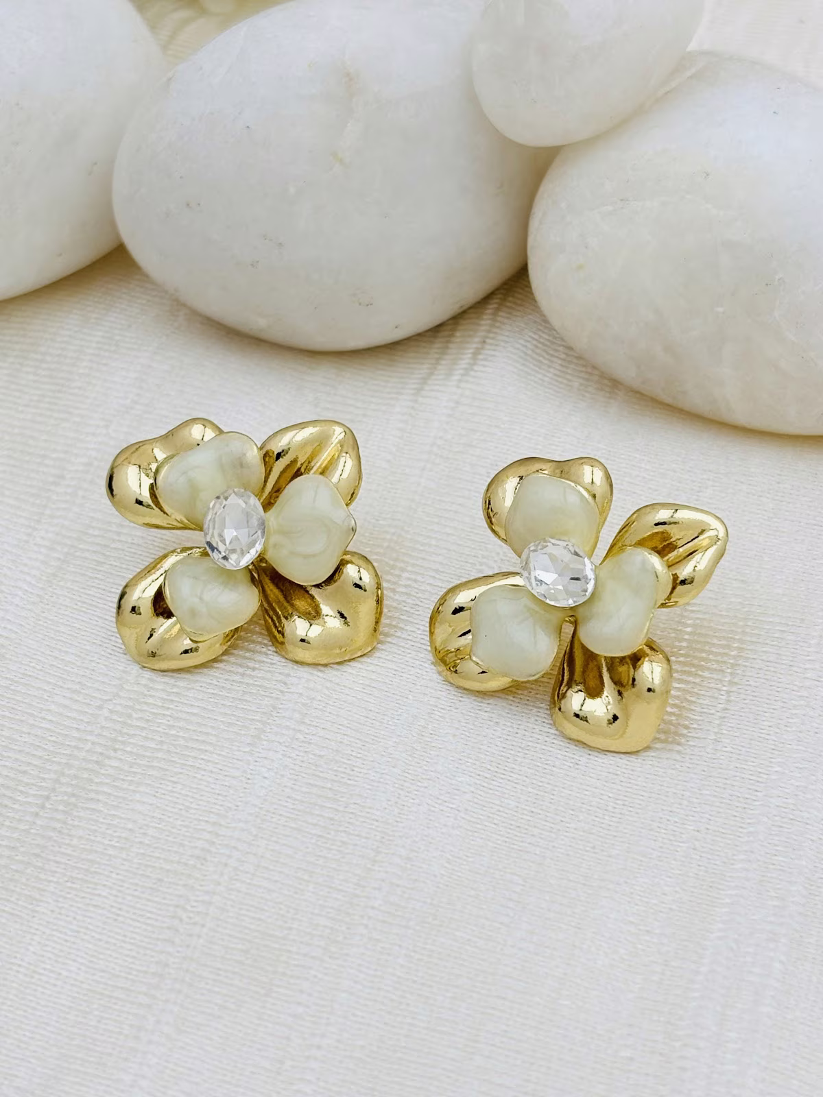 Petal Enamel Studs – Off White
