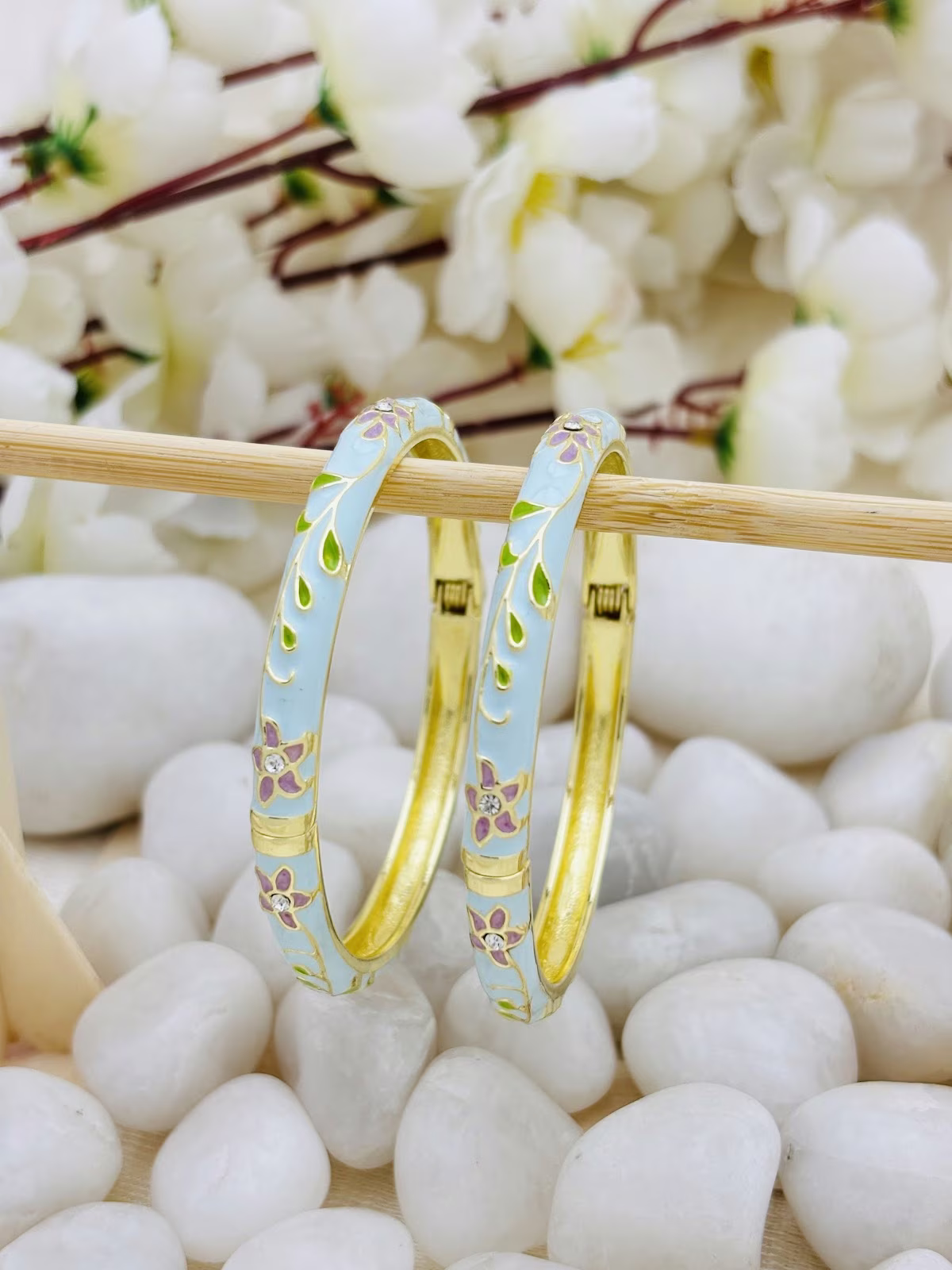 Pastel Meenakari Kada