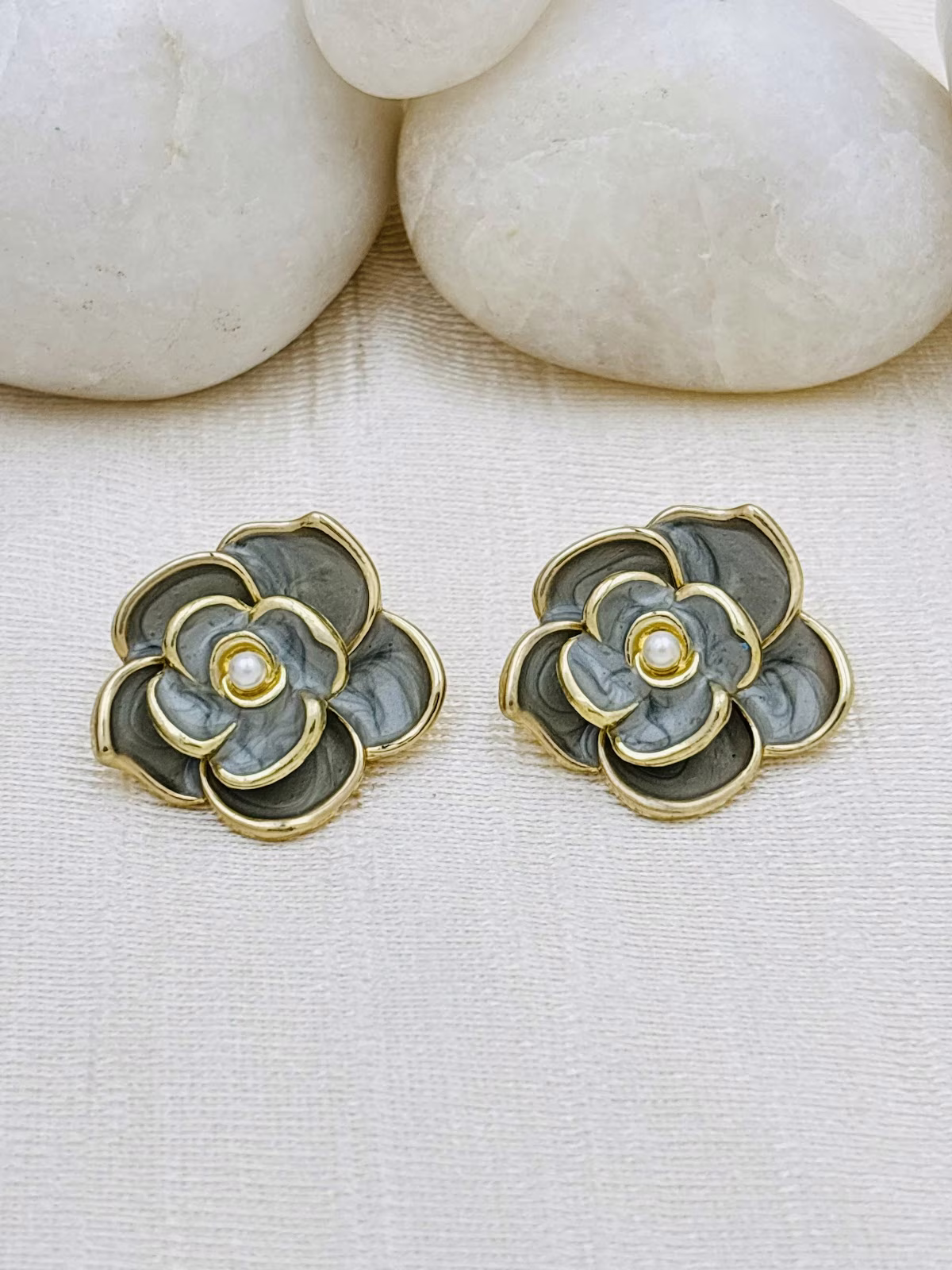 Layered Enamel Studs – Olive Green