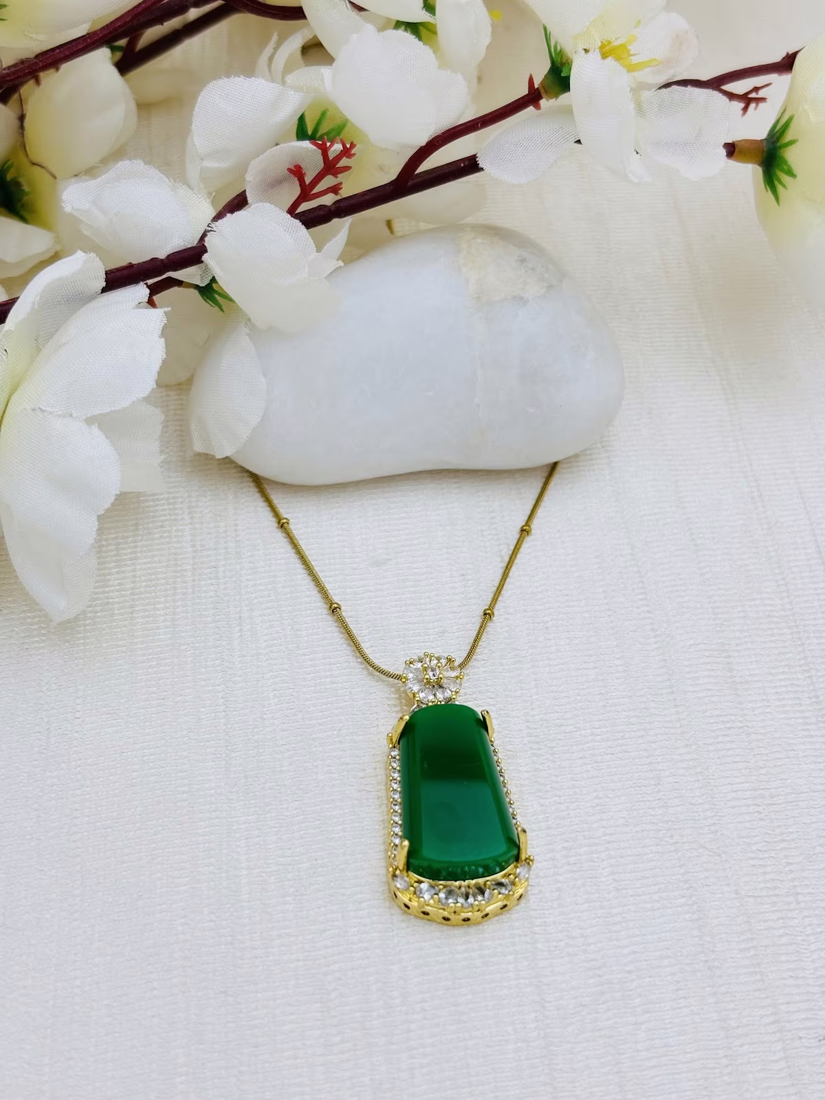 Emerald Crown Drop