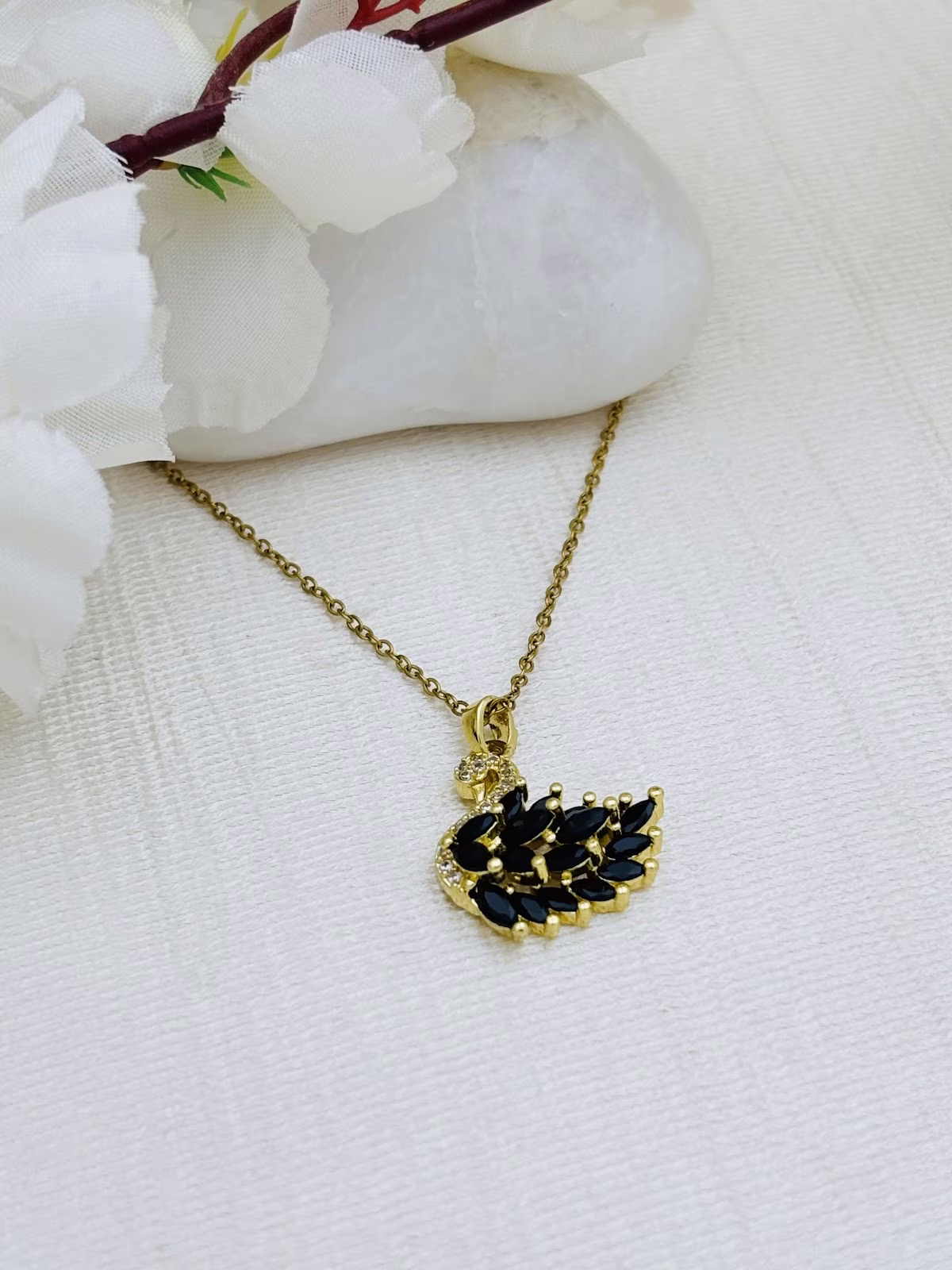 Onyx Leaf Pendant