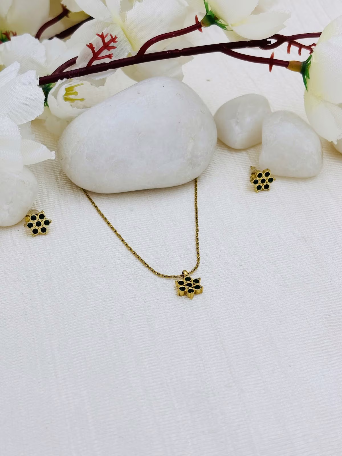 Floret Pendant Set – Dark Green