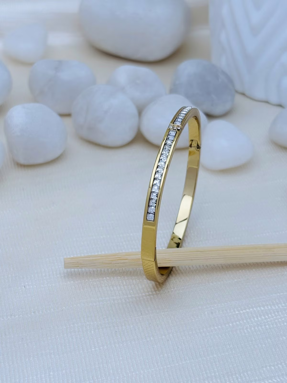 Crystal Line Kada