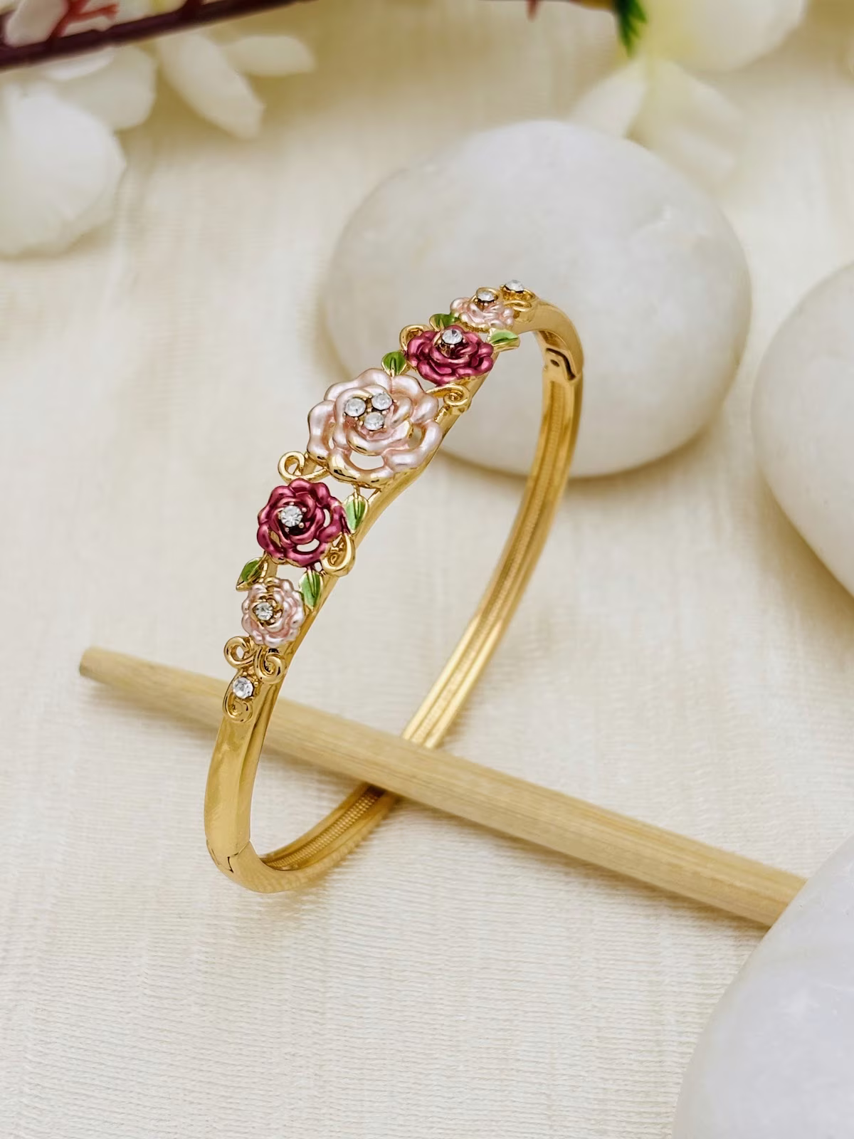 Rose Bouquet Bracelet – Maroon