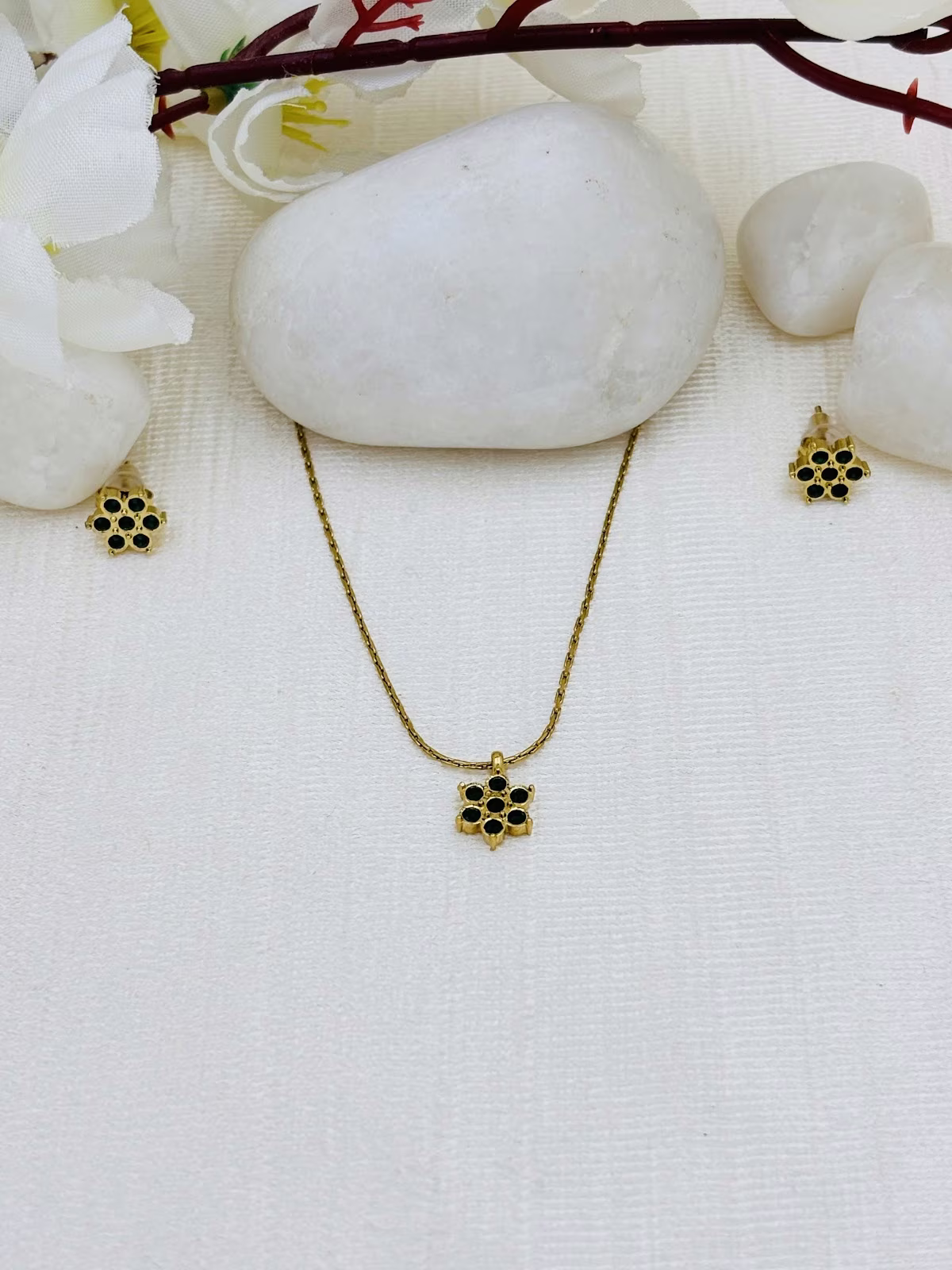 Floret Pendant Set – Dark Green