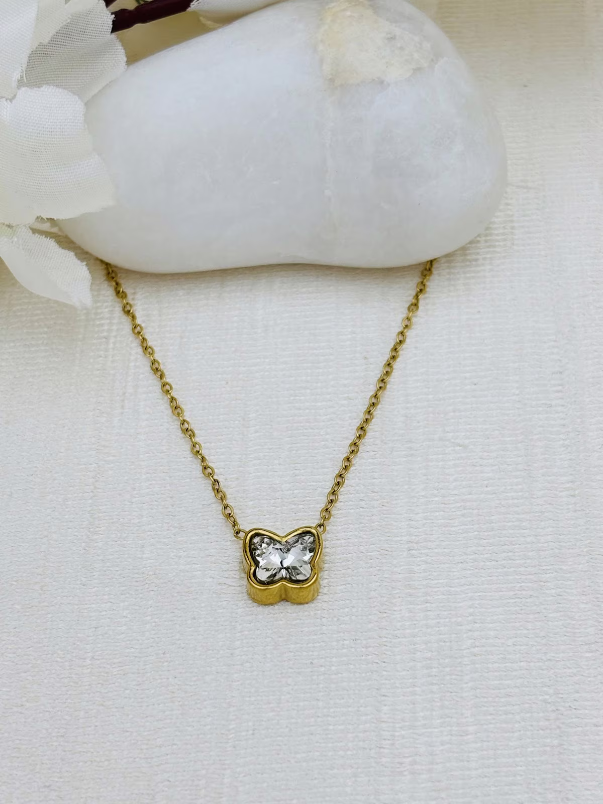 Crystal Clover Pendant