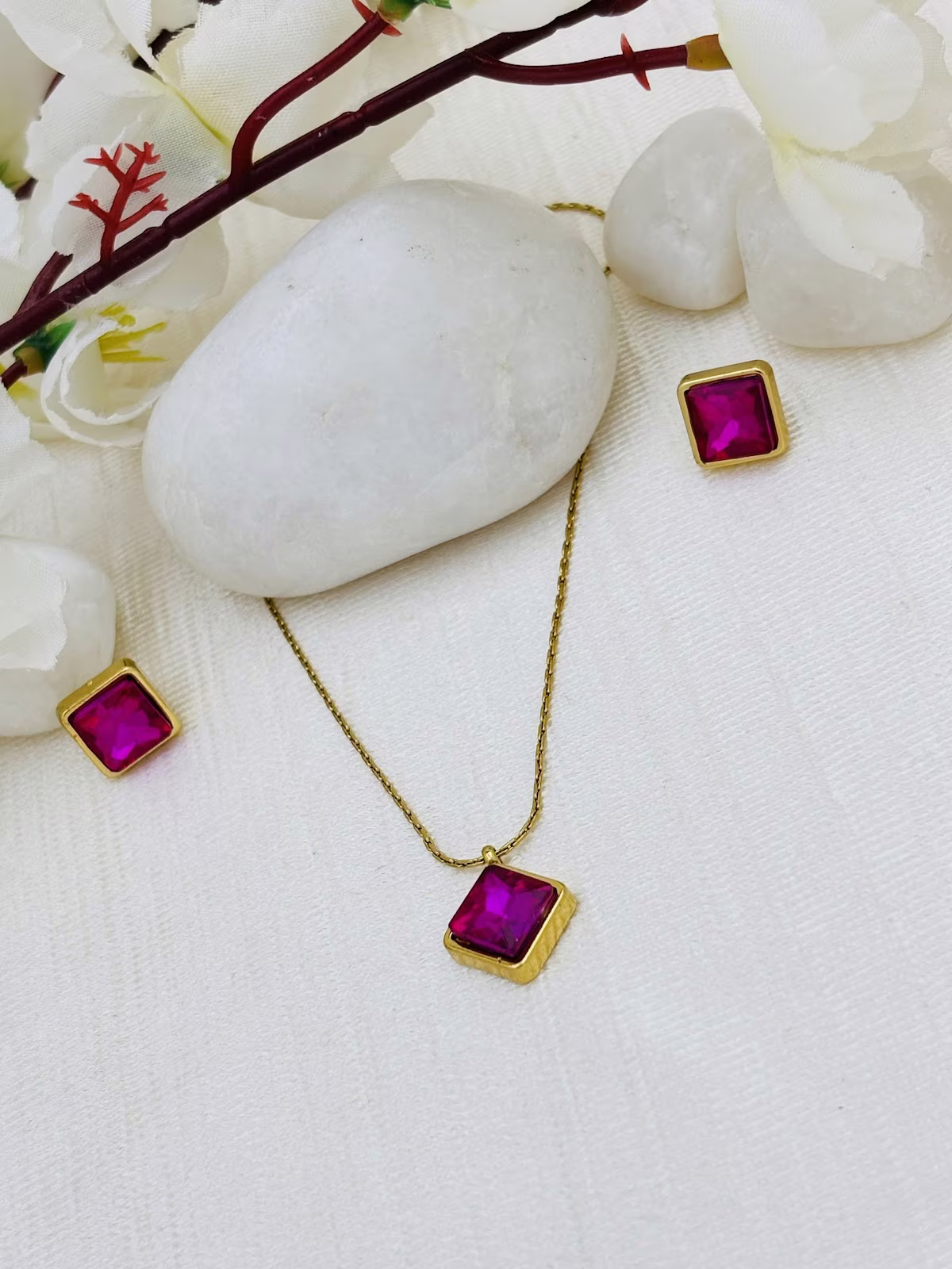 Angled Square Radiance – Rani Pink