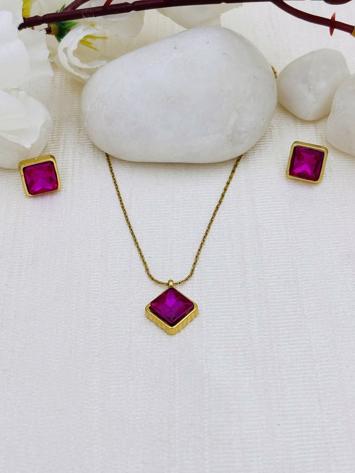 Angled Square Radiance – Rani Pink