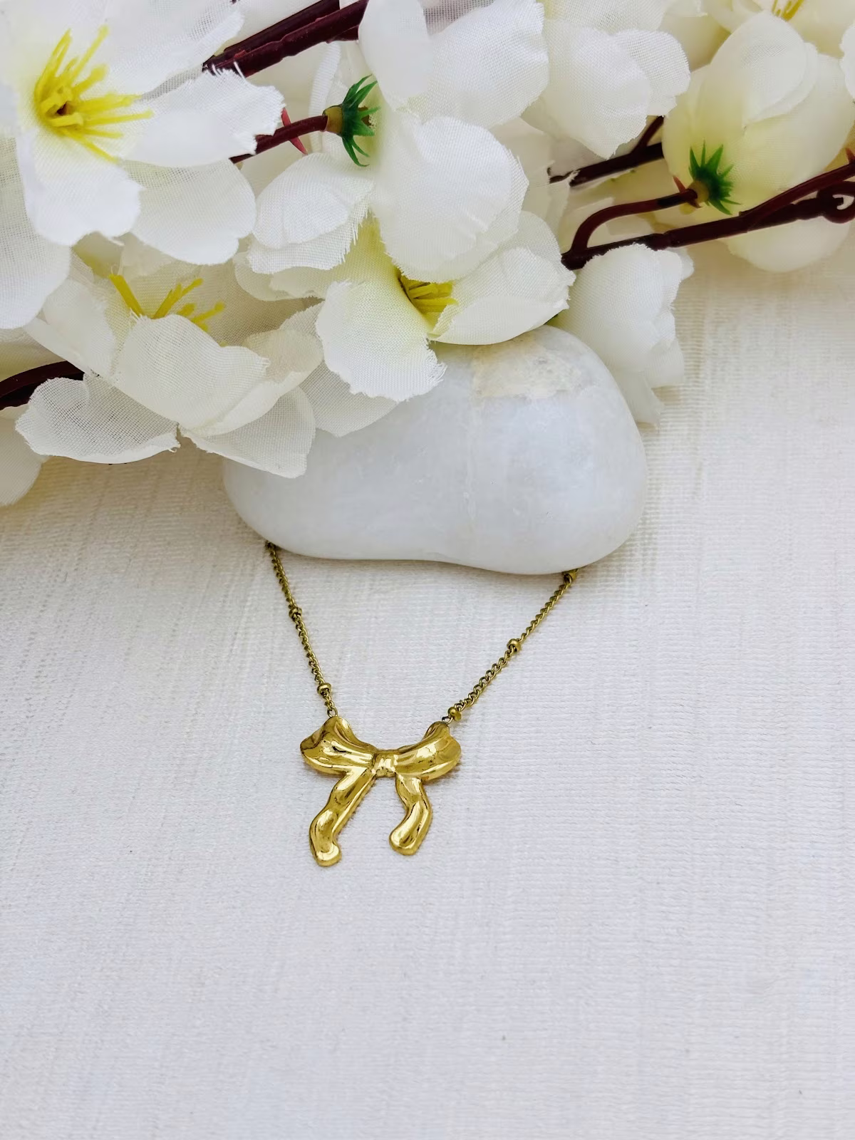Sculpted Bow Pendant