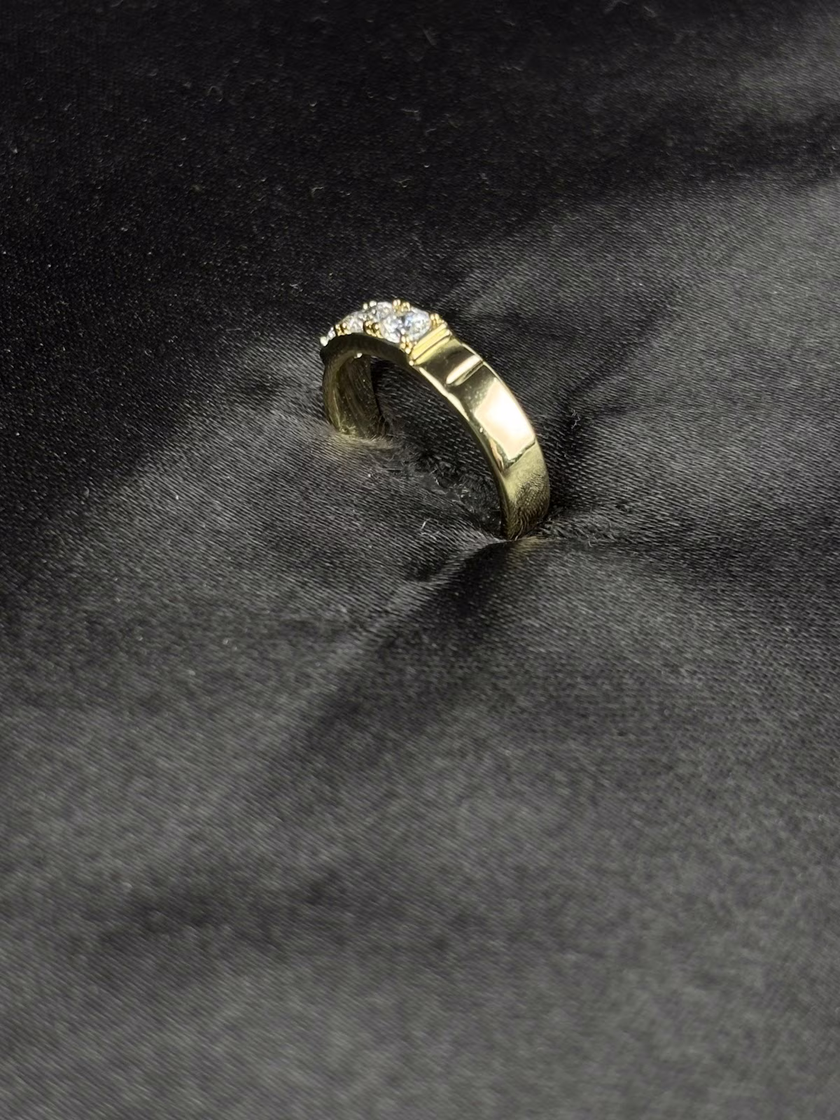 Radiant Crest Ring