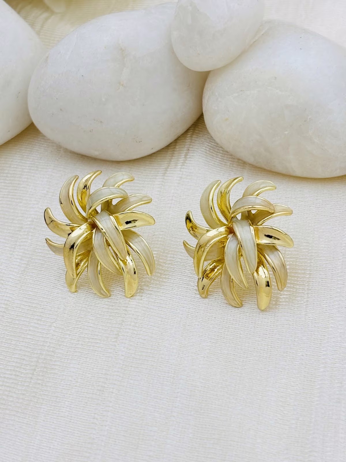 Spiral Enamel Studs – Cream