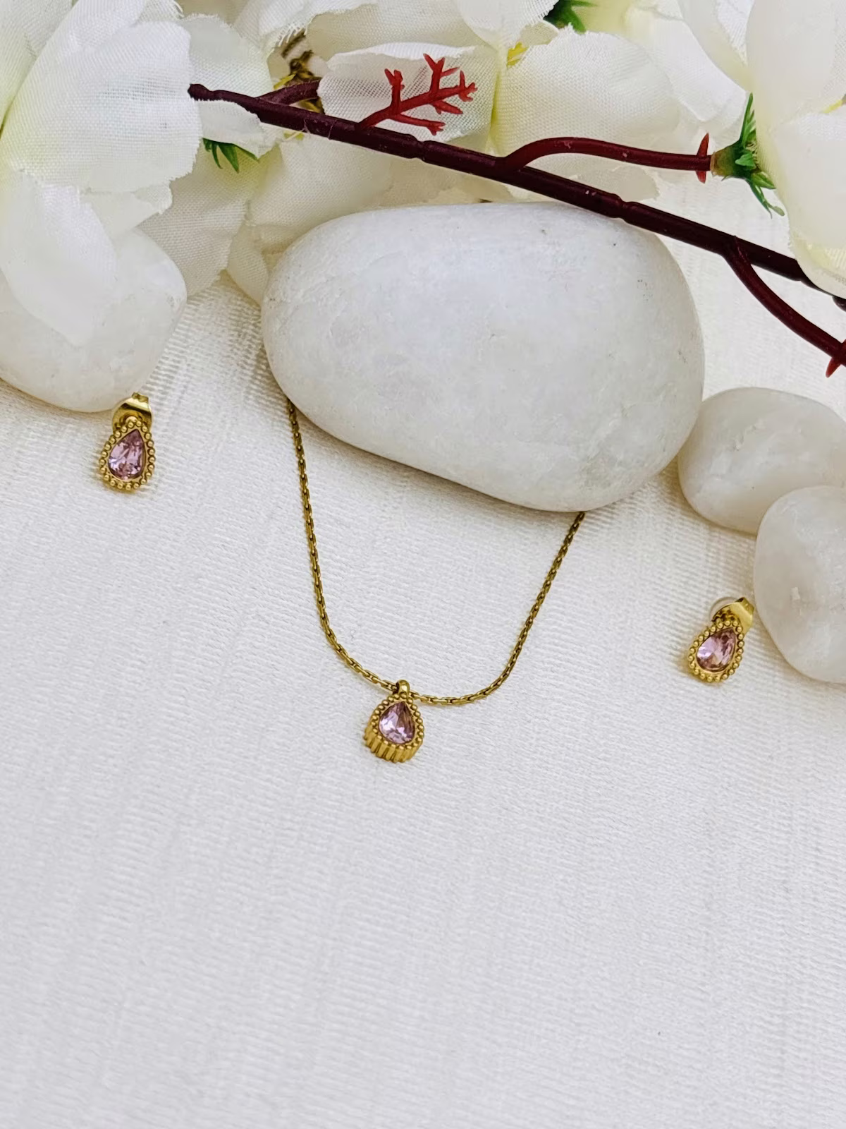 Teardrop Pendant Set – Baby Pink