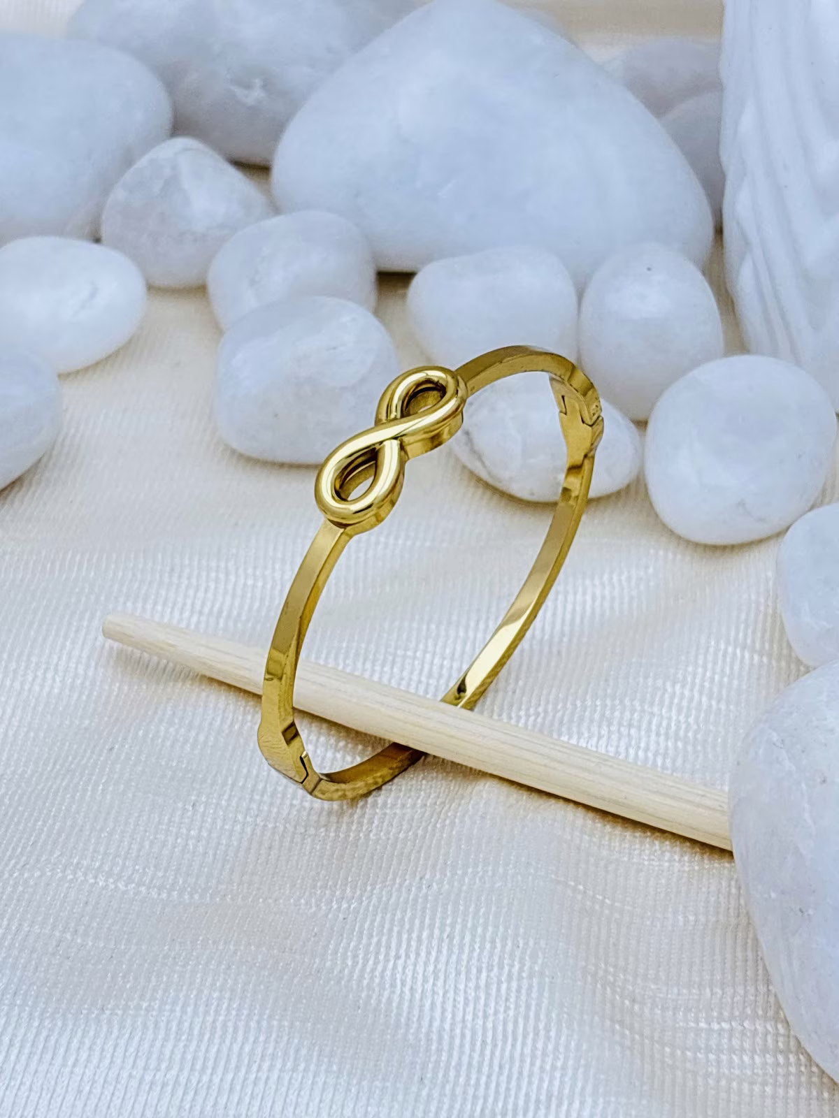 Infinity Loop Kada