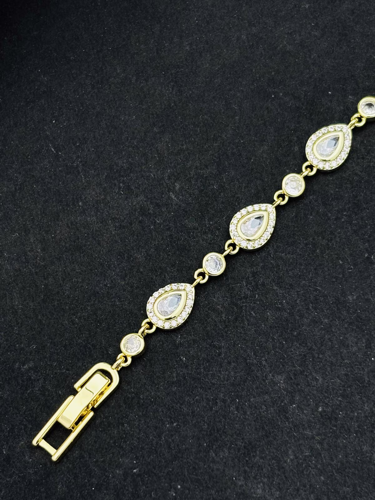Teardrop Halo Bracelet