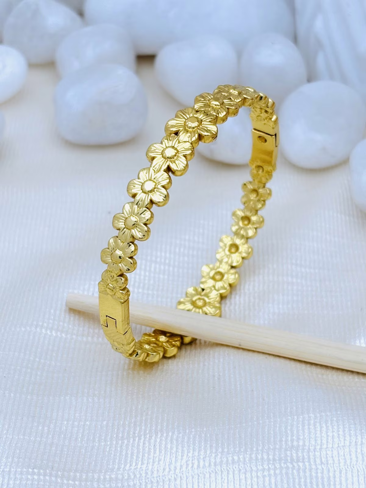 Floral Garland Kada