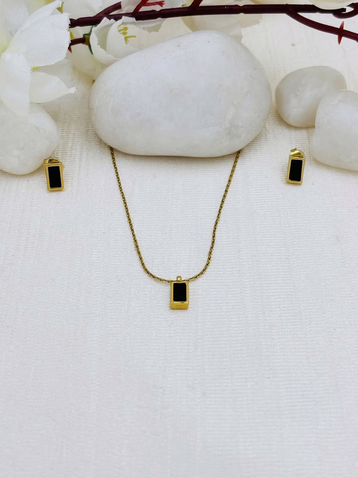 Baguette Pendant Set