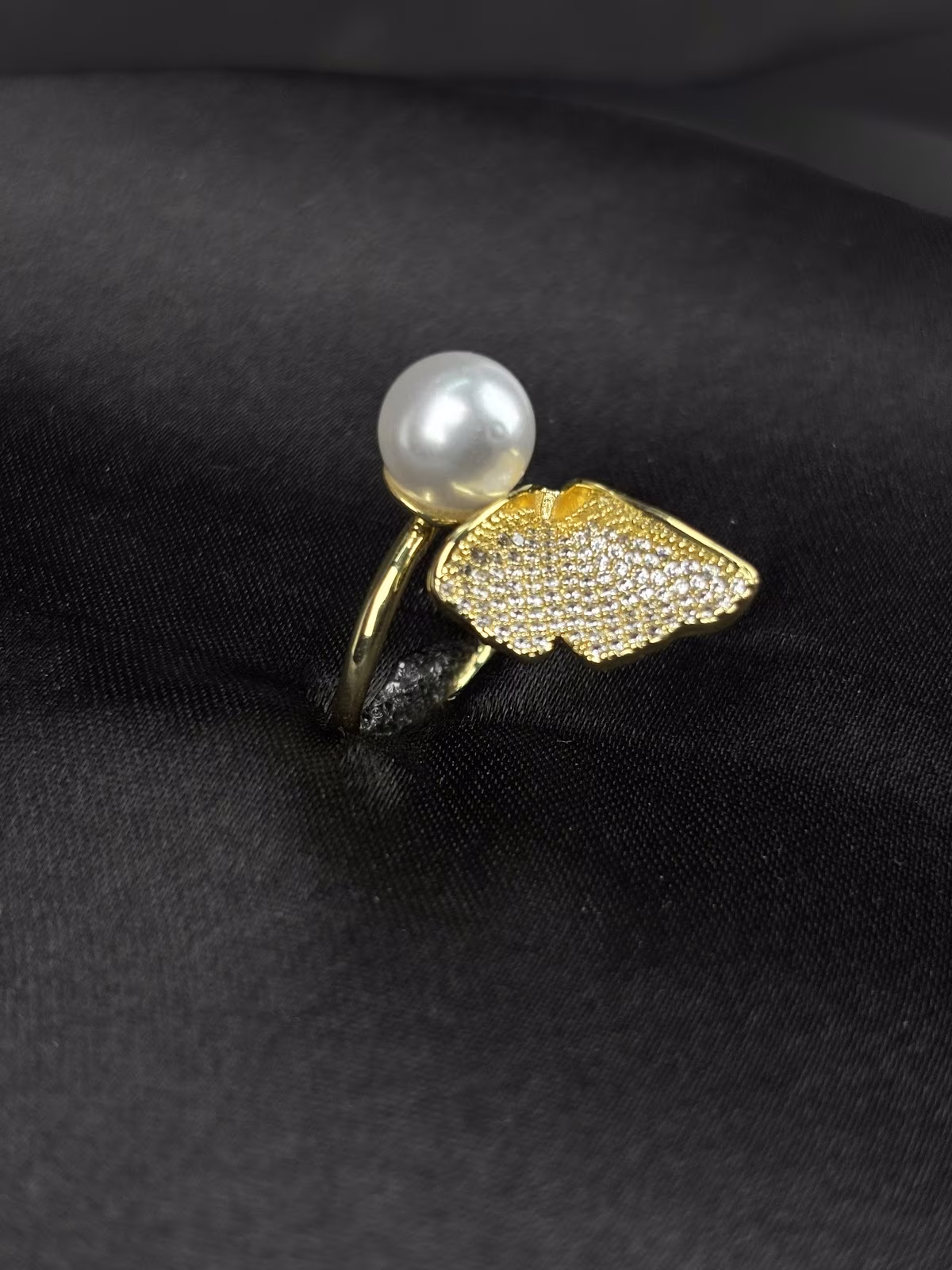 Pearl Leaf Ring