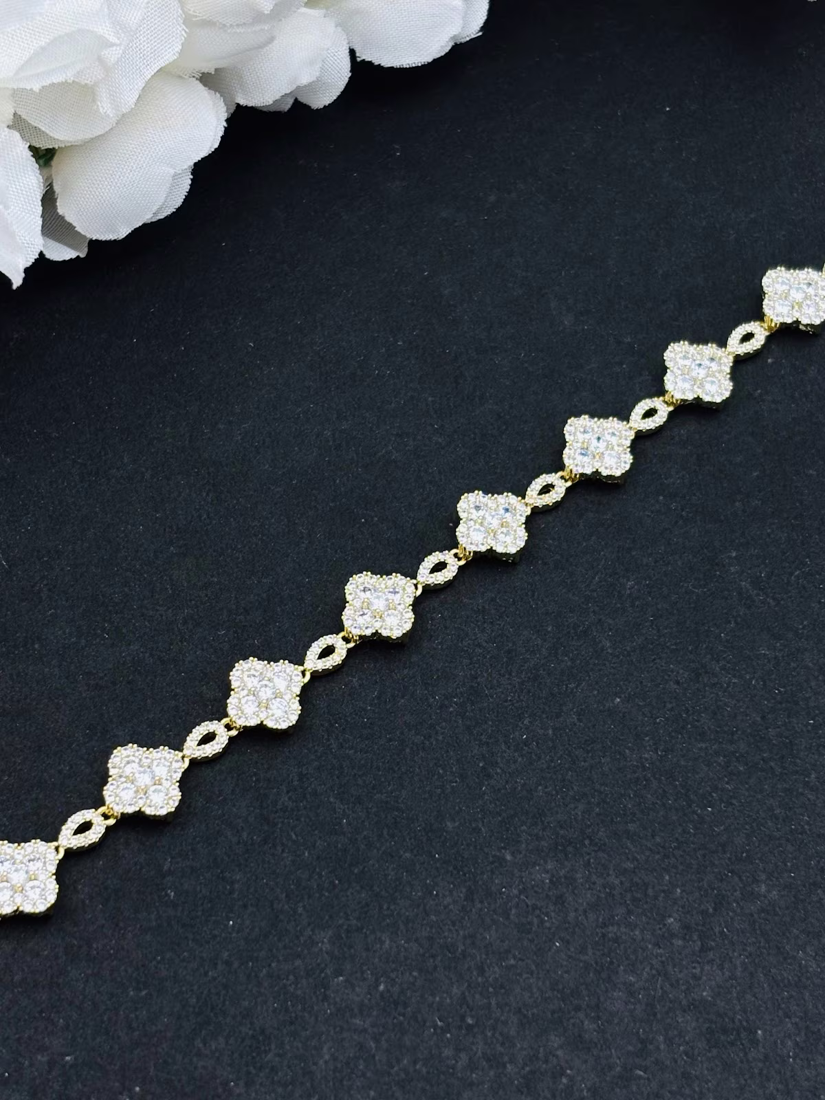 Floral Halo Bracelet