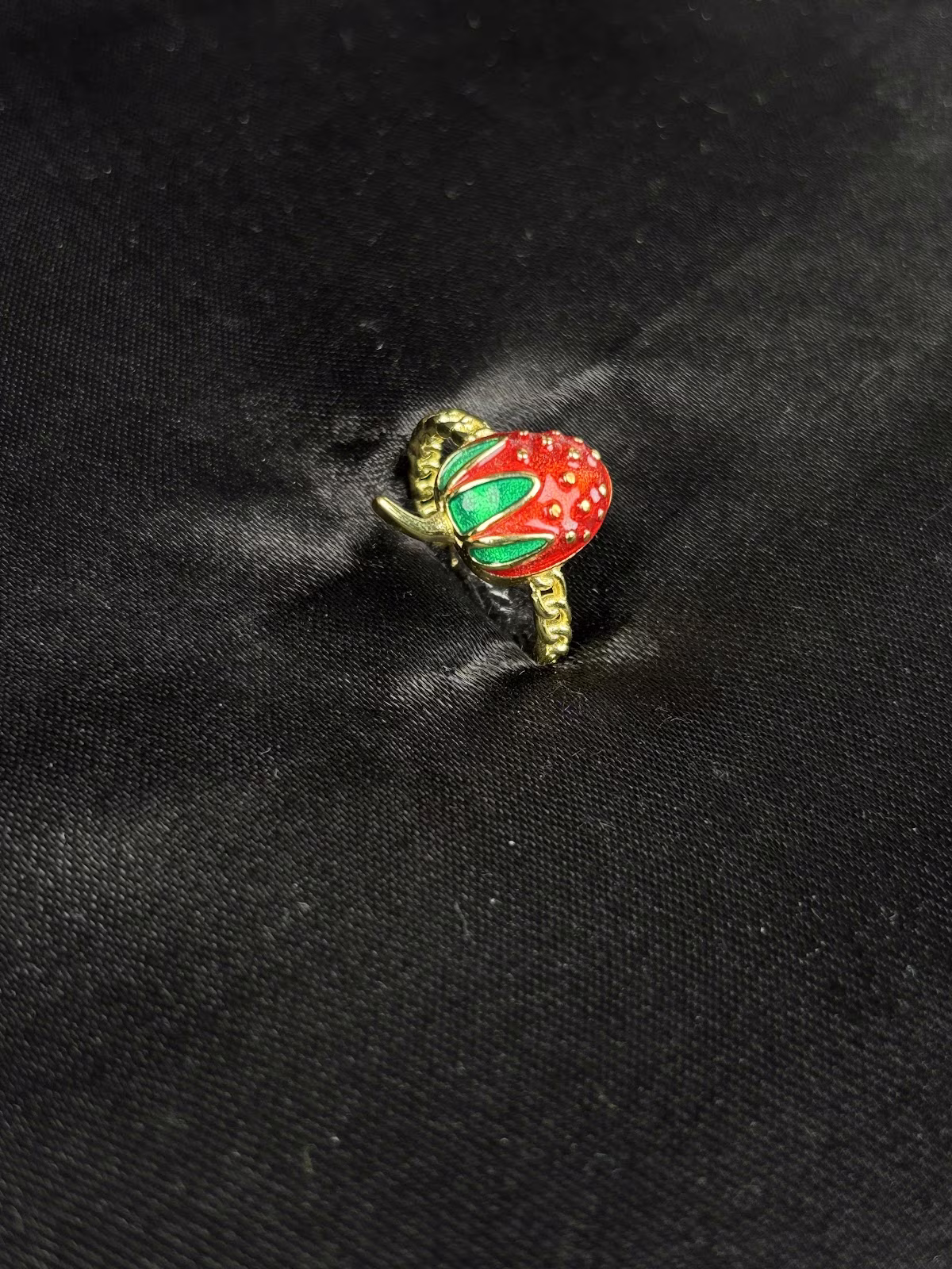 Ruby Strawberry Ring