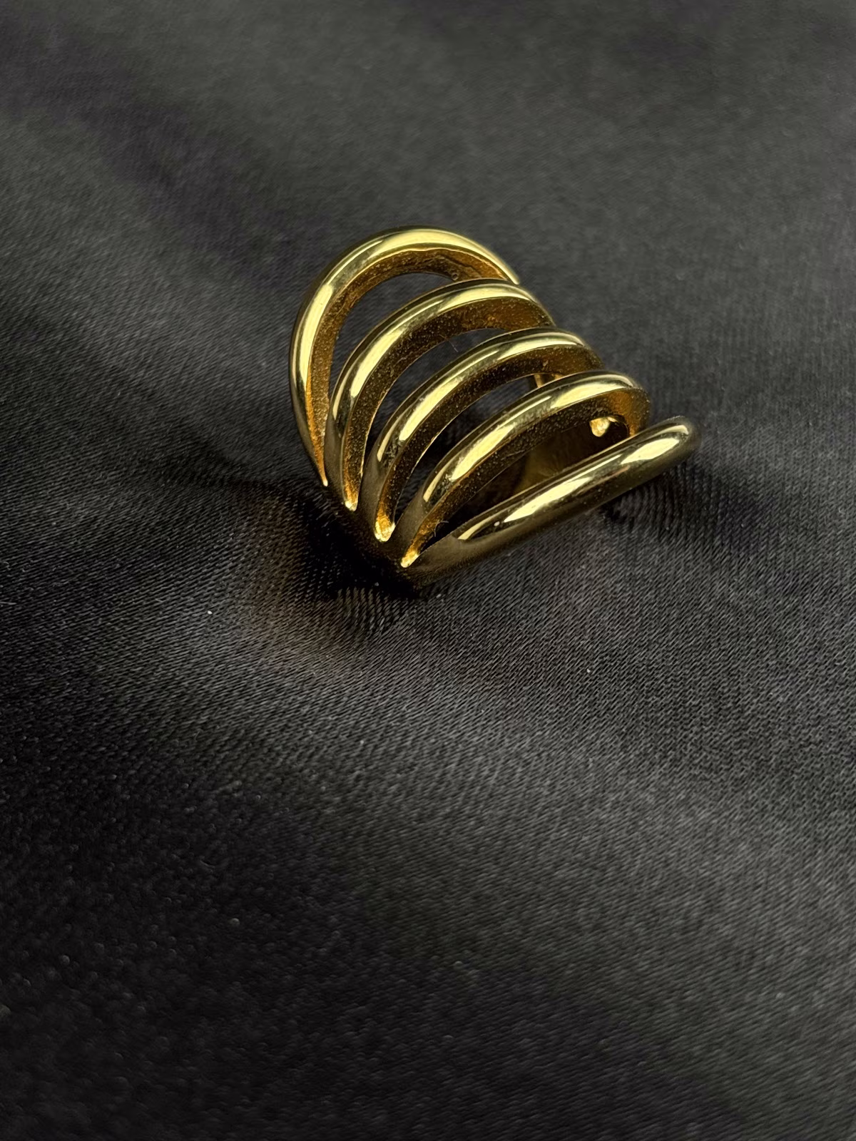 Layered Ripple Ring