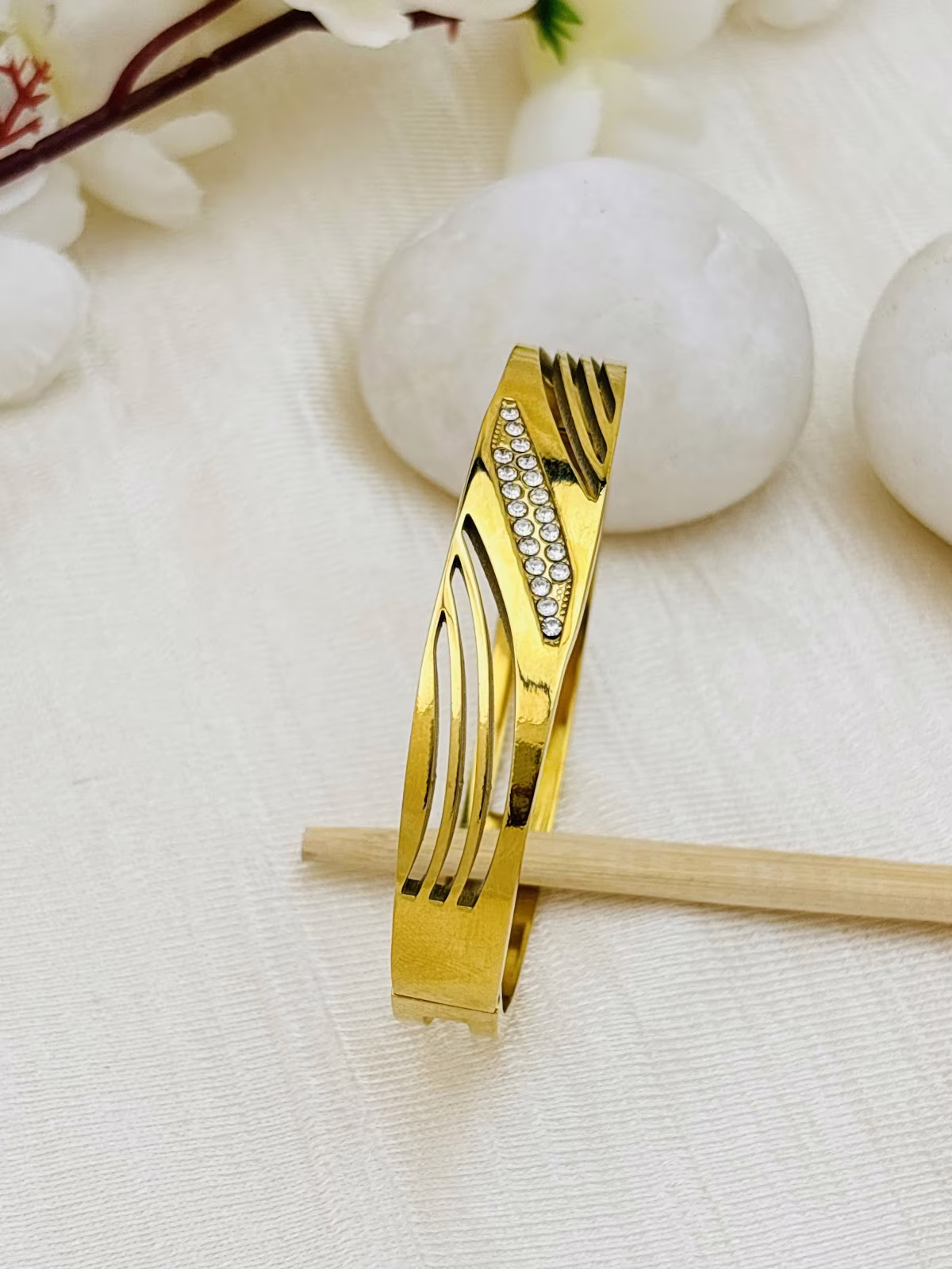 Sculpted Wave Kada
