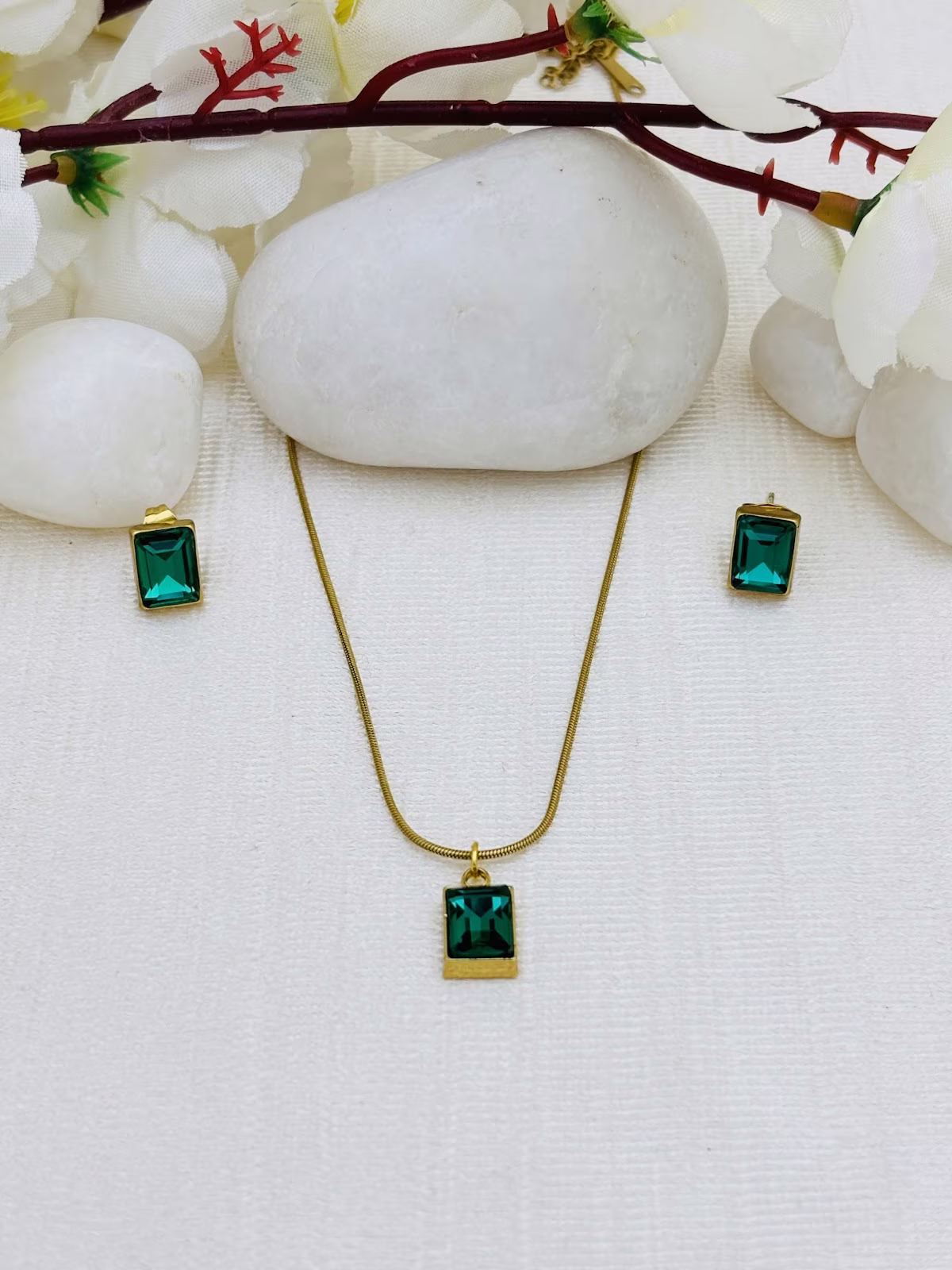 Framed Gem Harmony