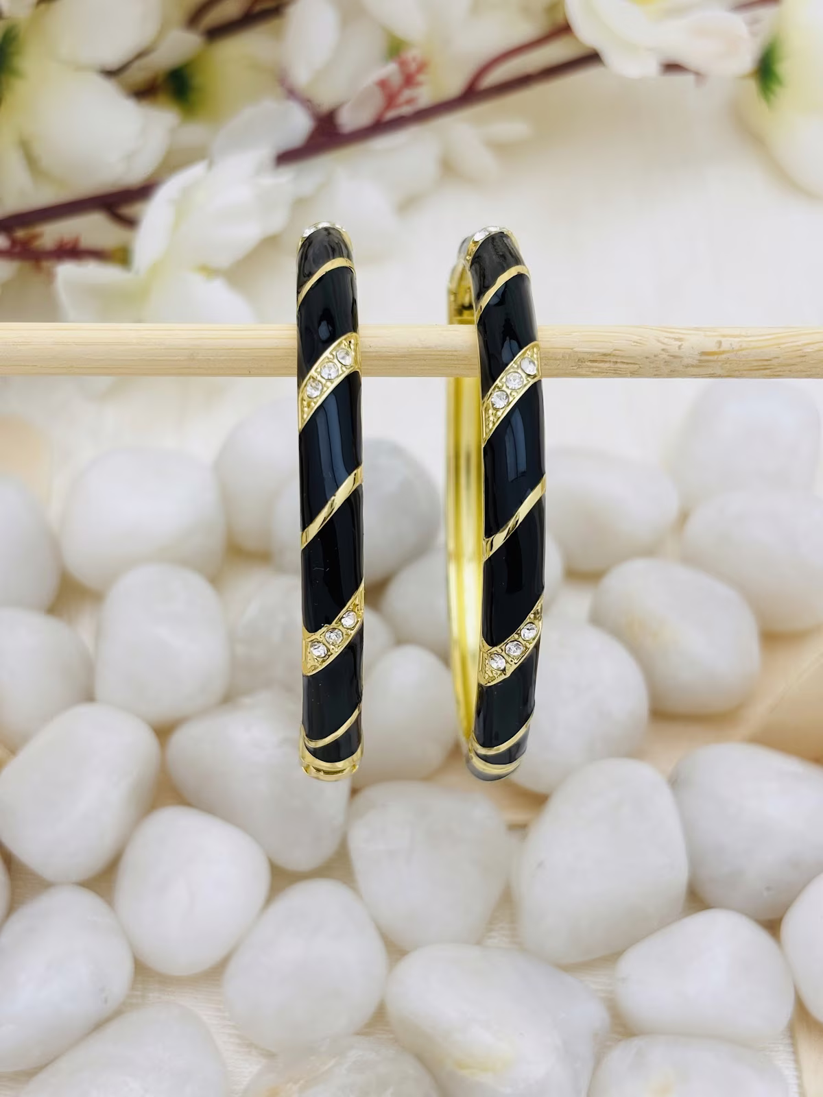 Ribbon Meenakari Kada