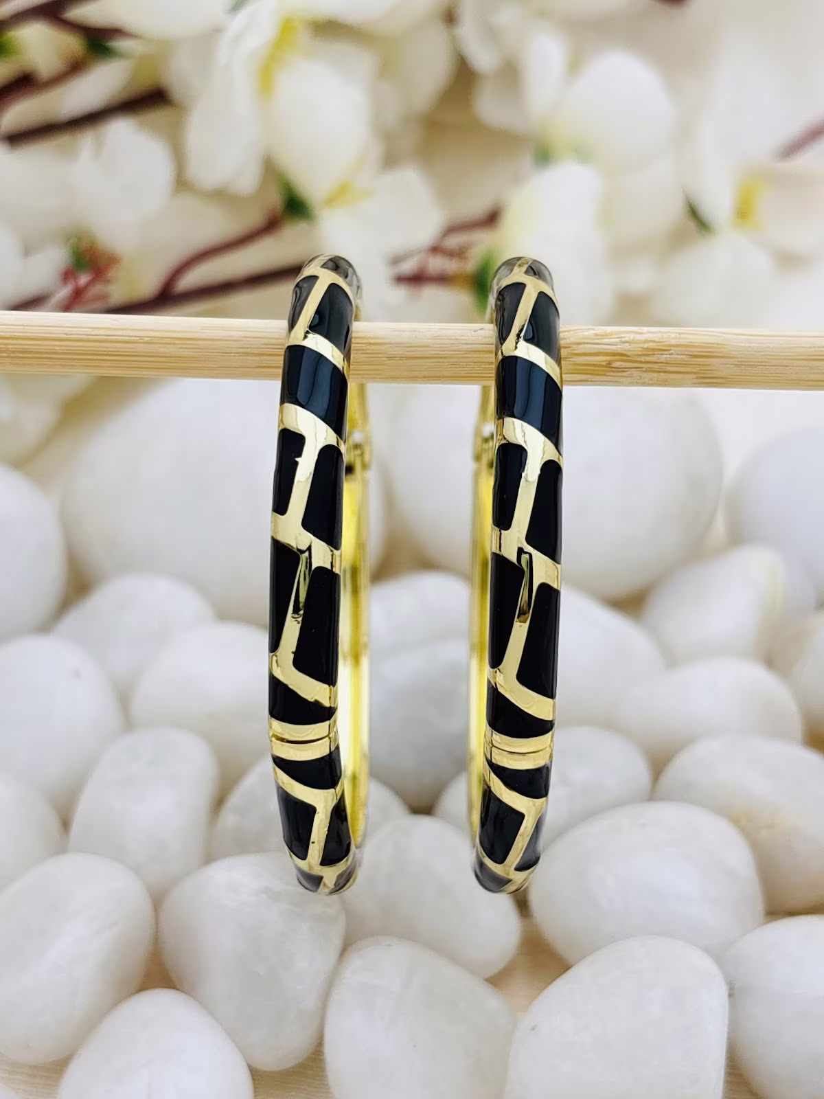 Lattice Meenakari Kada – Black