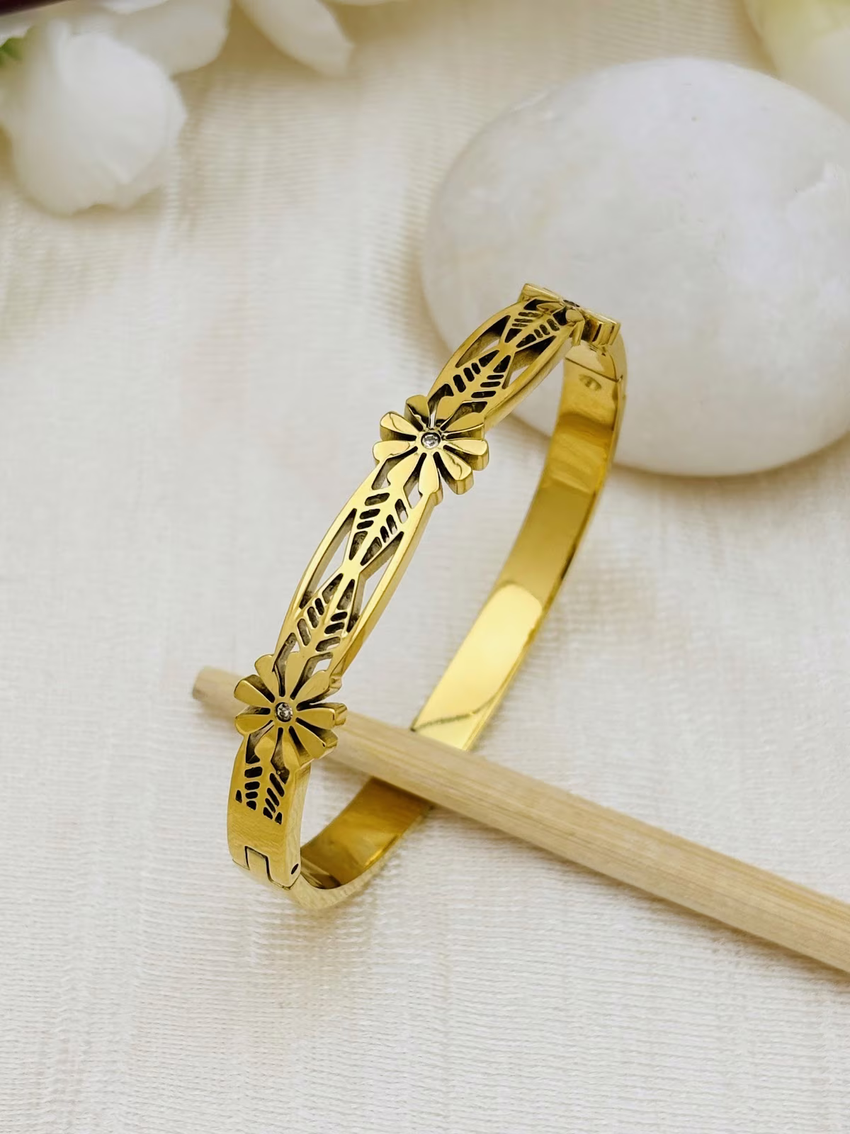 Floral Lattice Kada