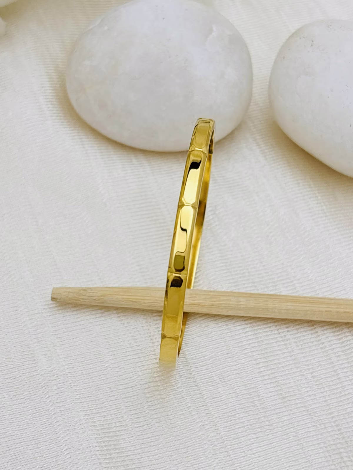Sleek Segment Kada