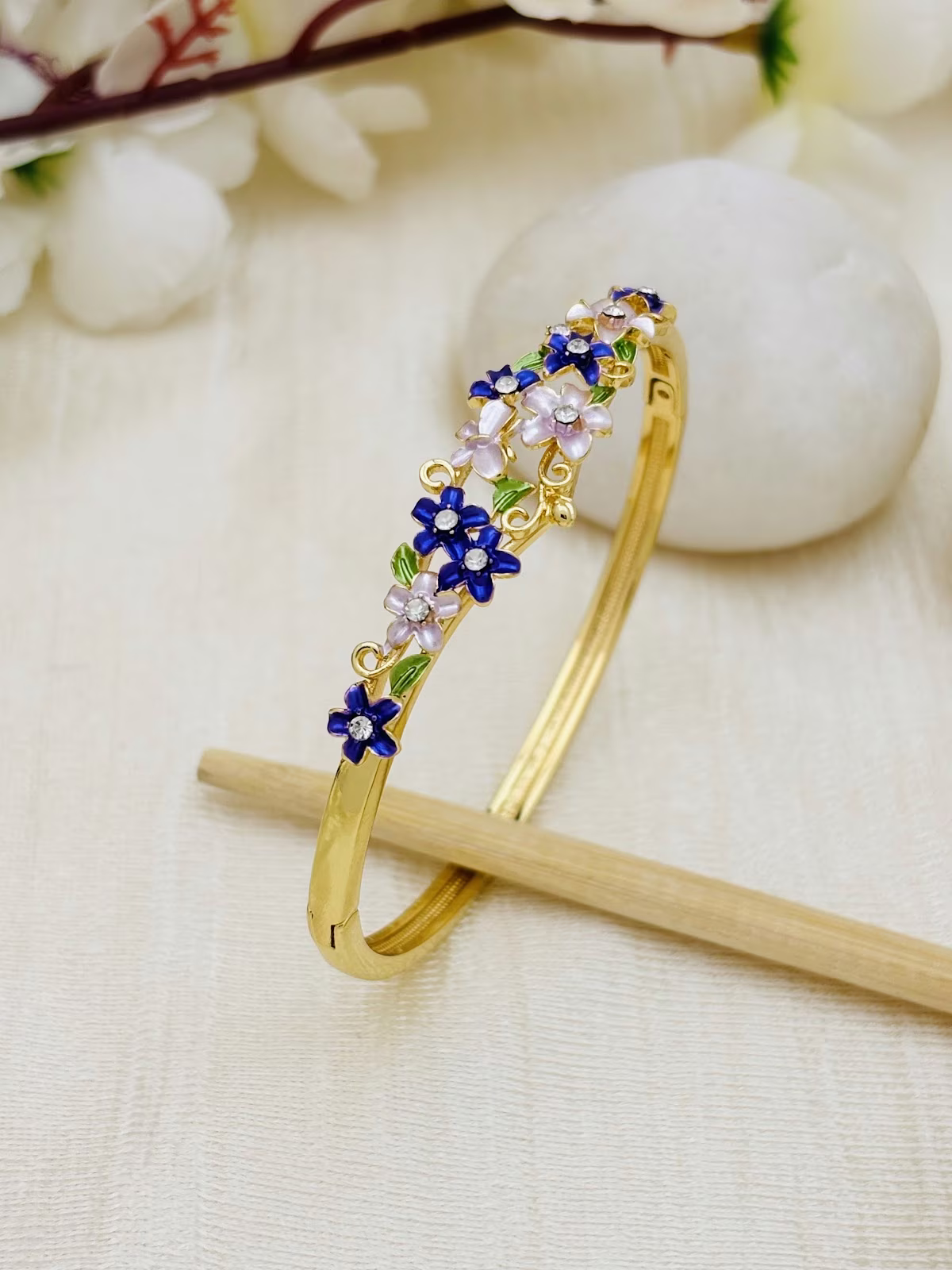Floral Lace Bracelet – Blue