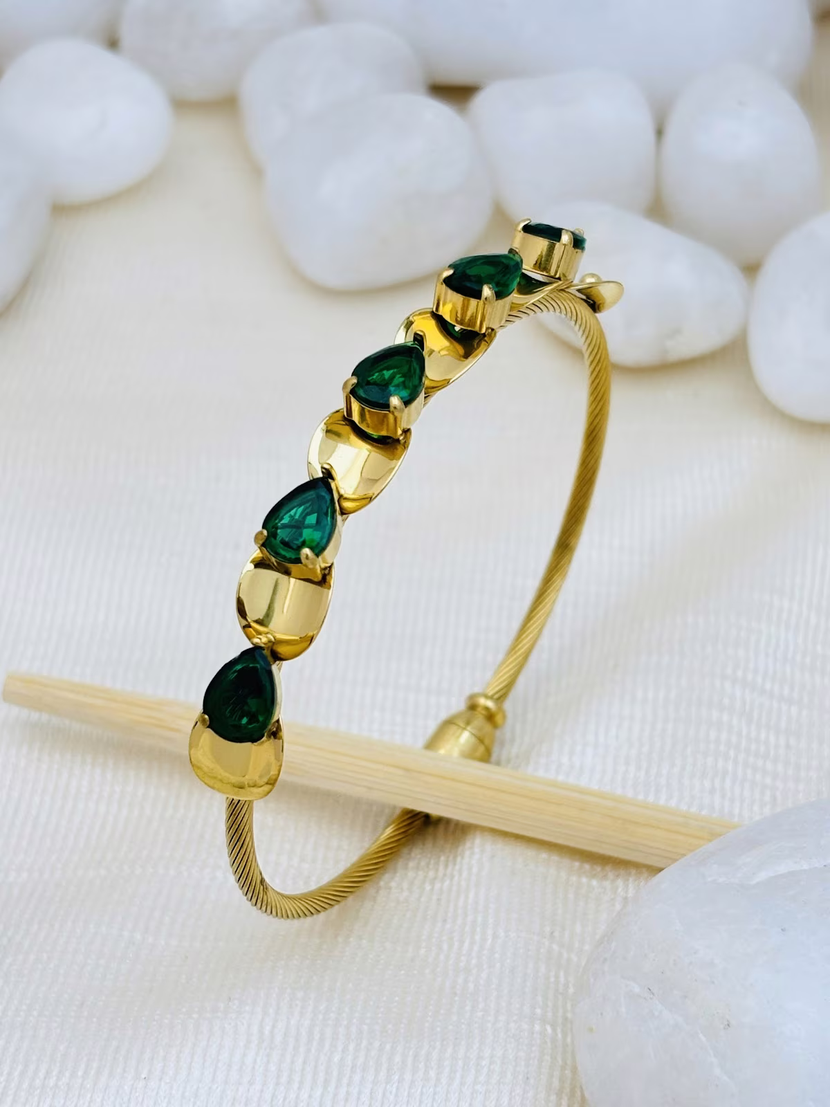 Teardrop Frame Bracelet