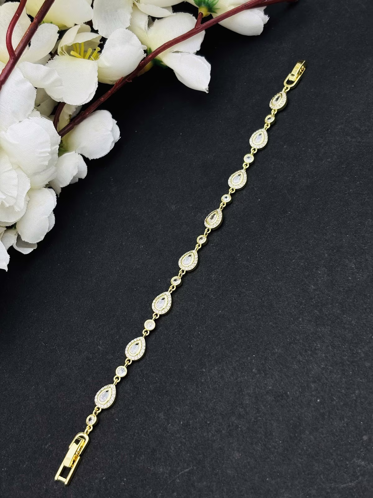 Teardrop Halo Bracelet