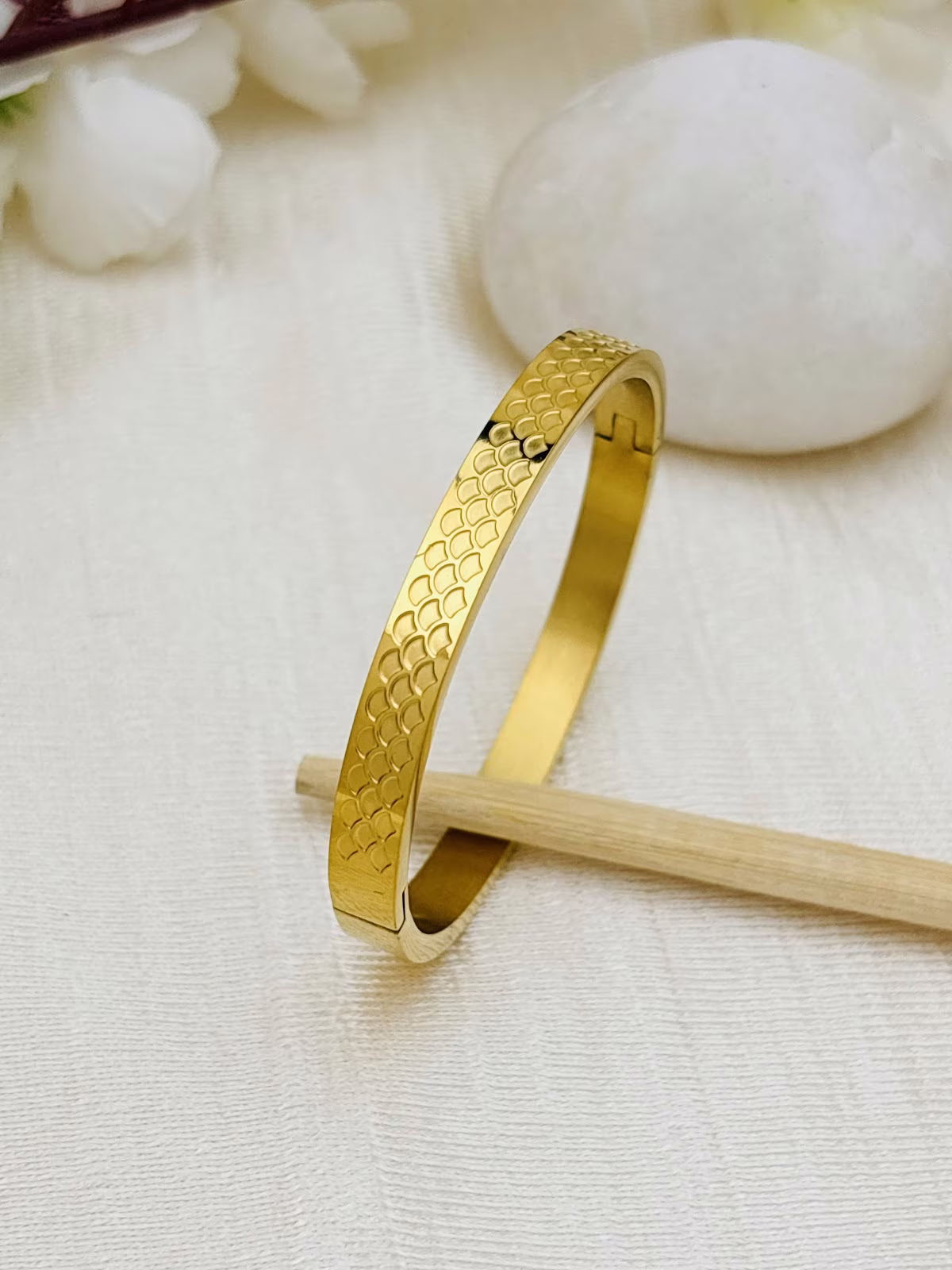 Honeycomb Texture Kada