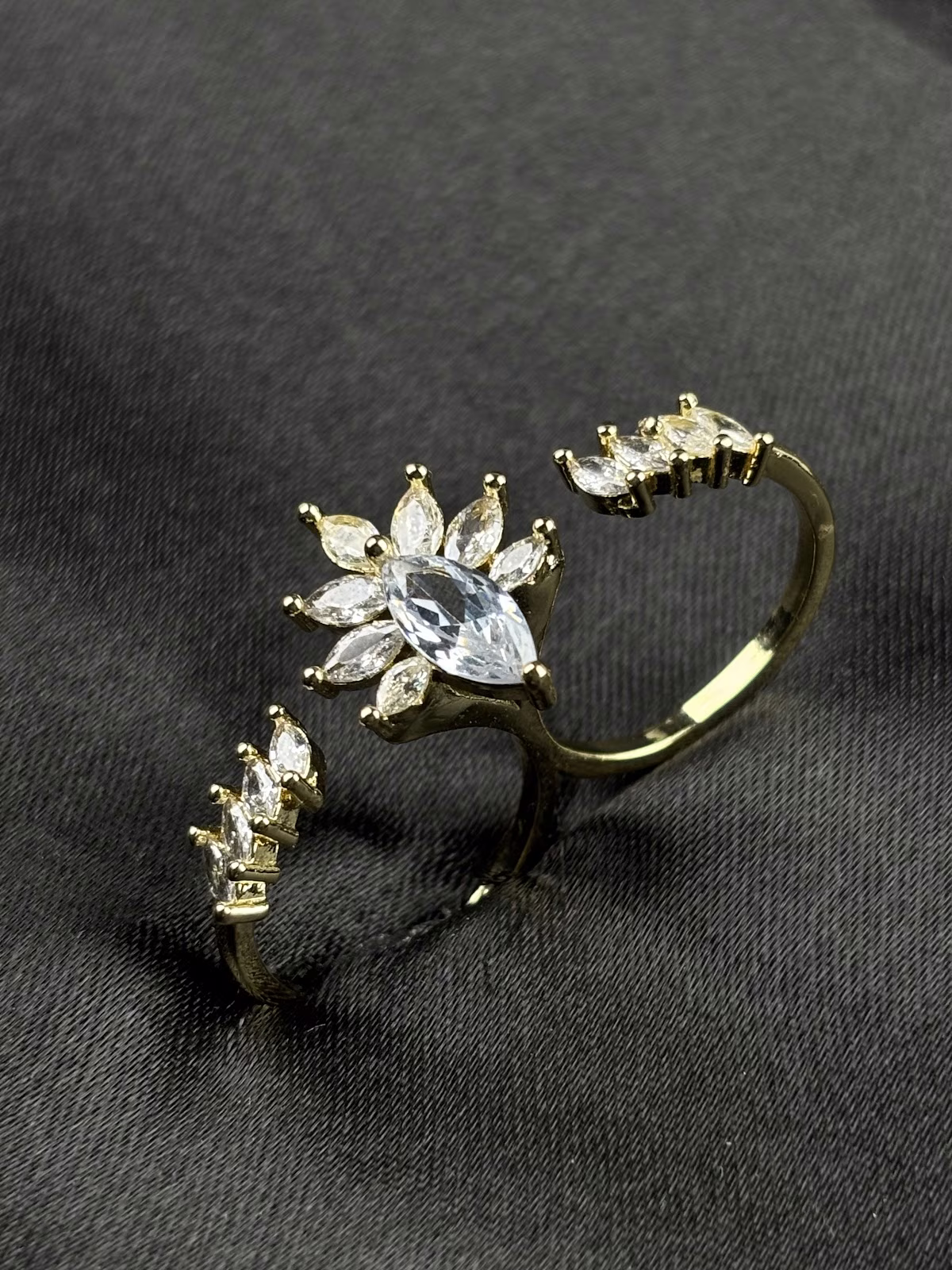 Crystal Double Finger Ring